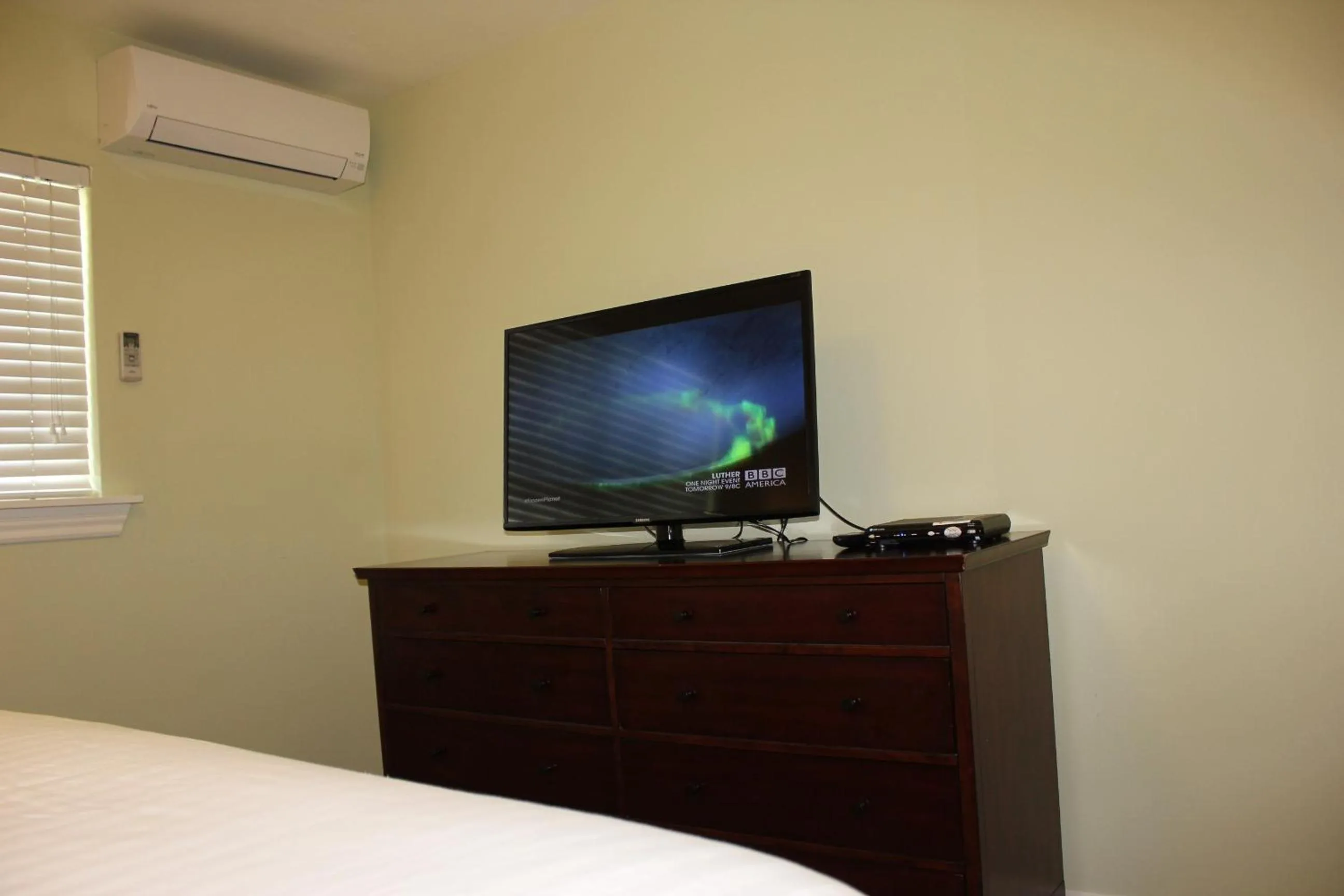 TV and multimedia in The Beach Palms Carlsbad