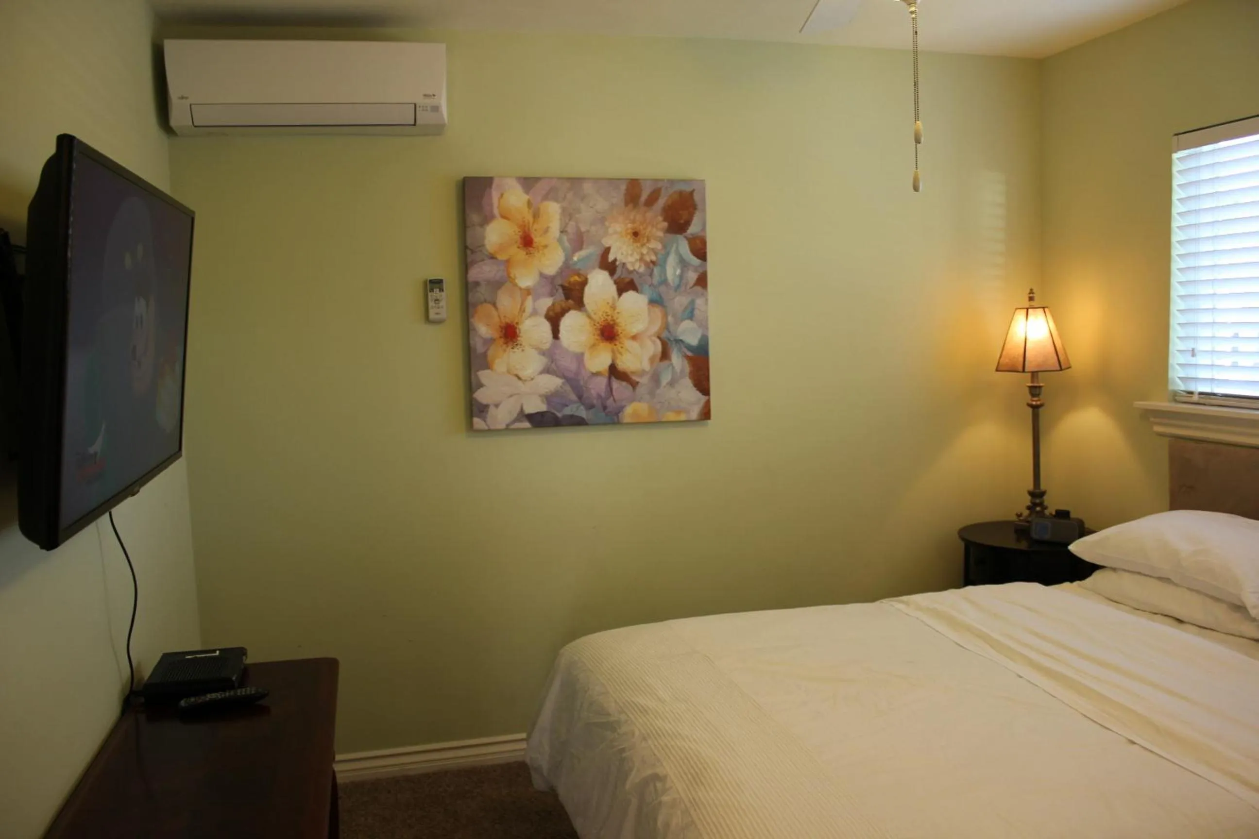 TV and multimedia in The Beach Palms Carlsbad