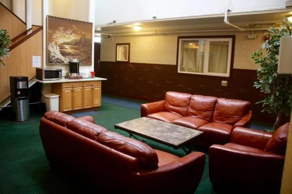 Lounge or bar in Econo Inn