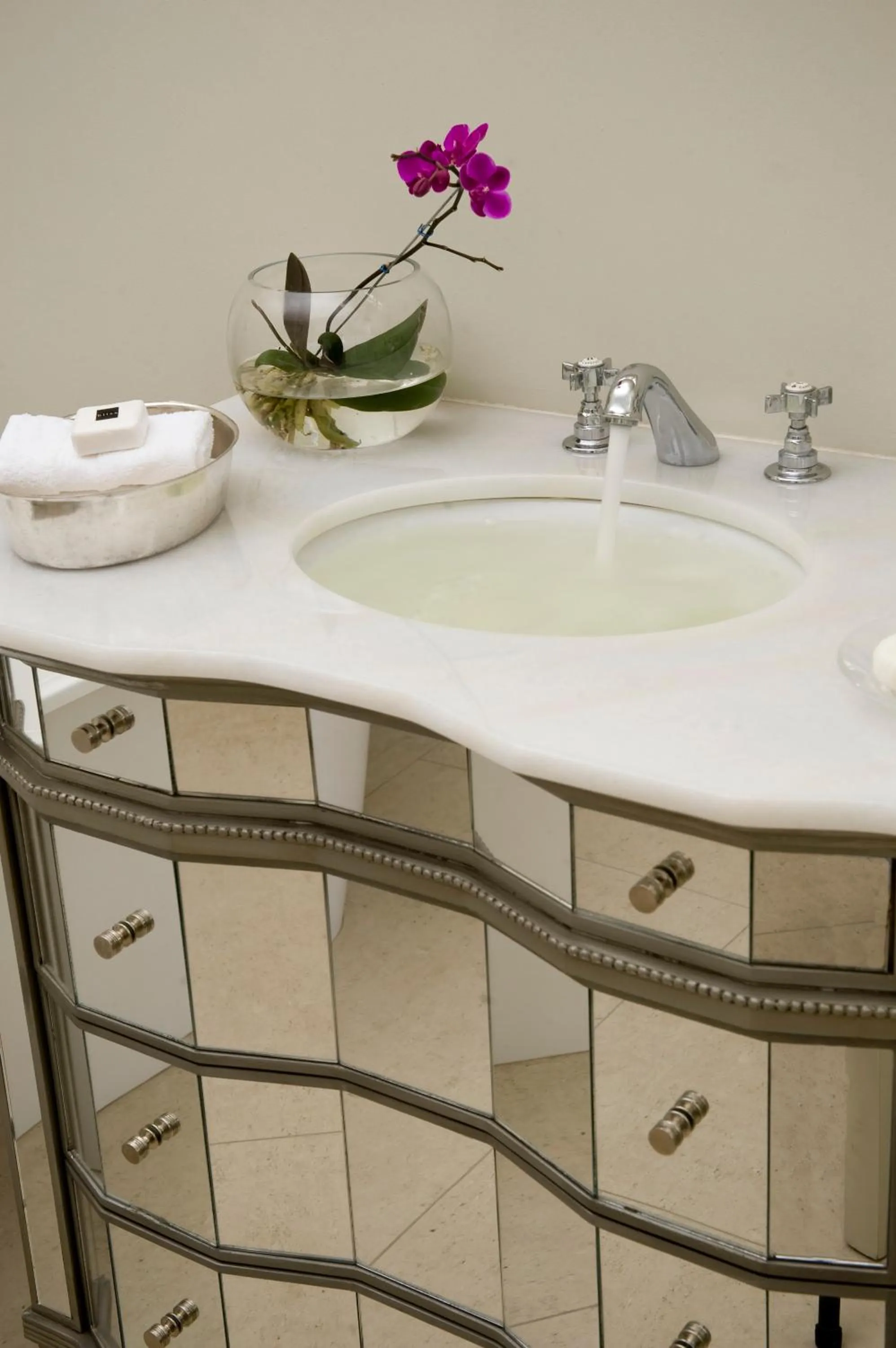 Bathroom in Hoeveld House