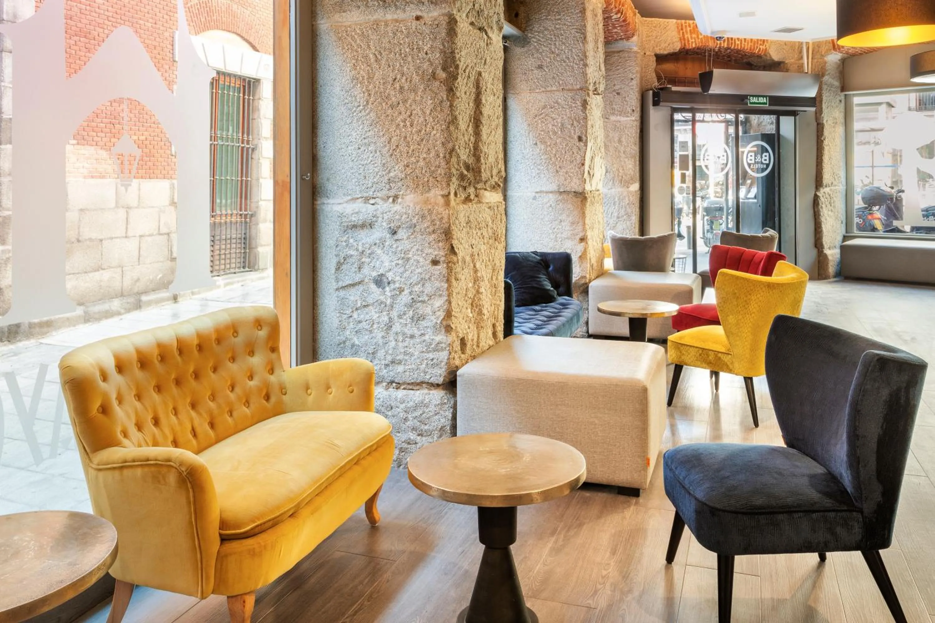 Lobby or reception in B&B HOTEL Madrid Centro Plaza Mayor