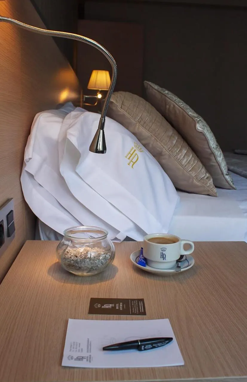 Bedroom in Hotel Asturias