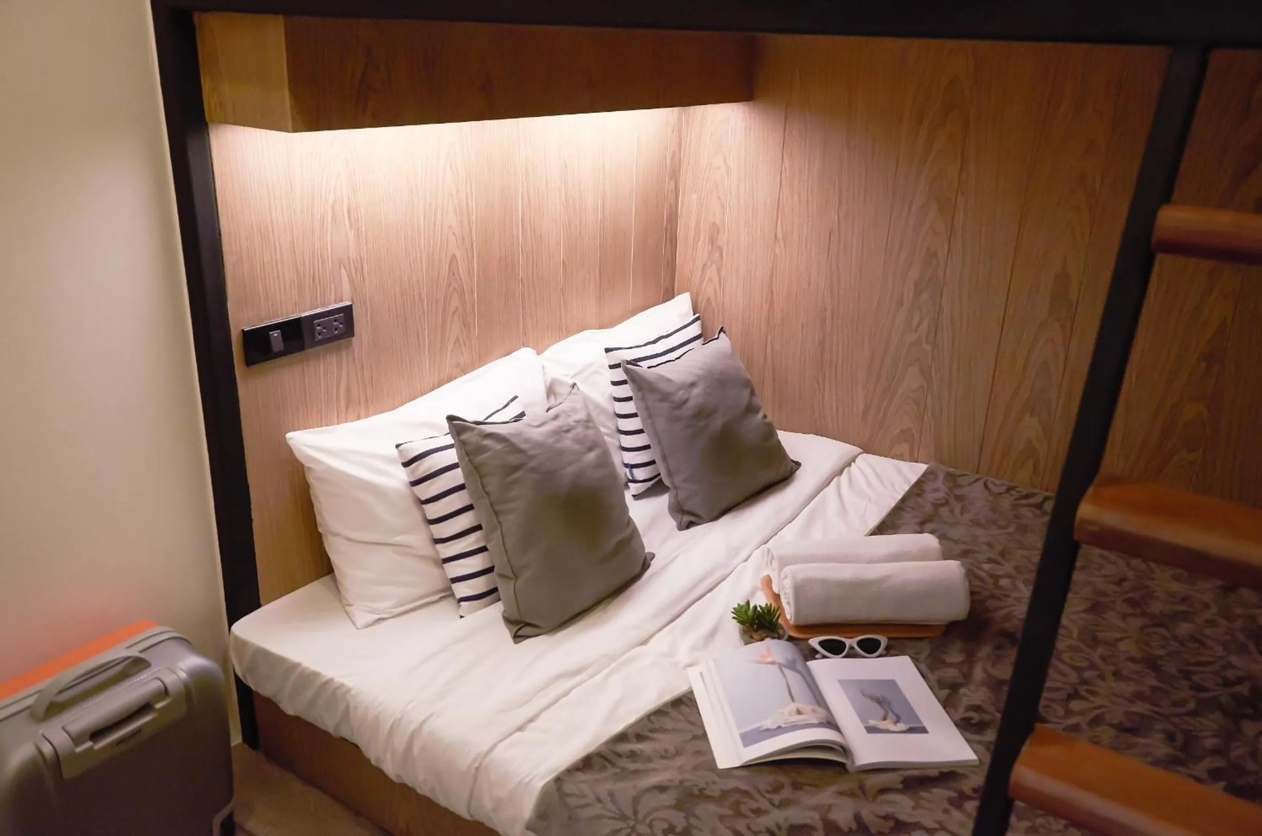 Bed in Vann Bangkok Boutique House