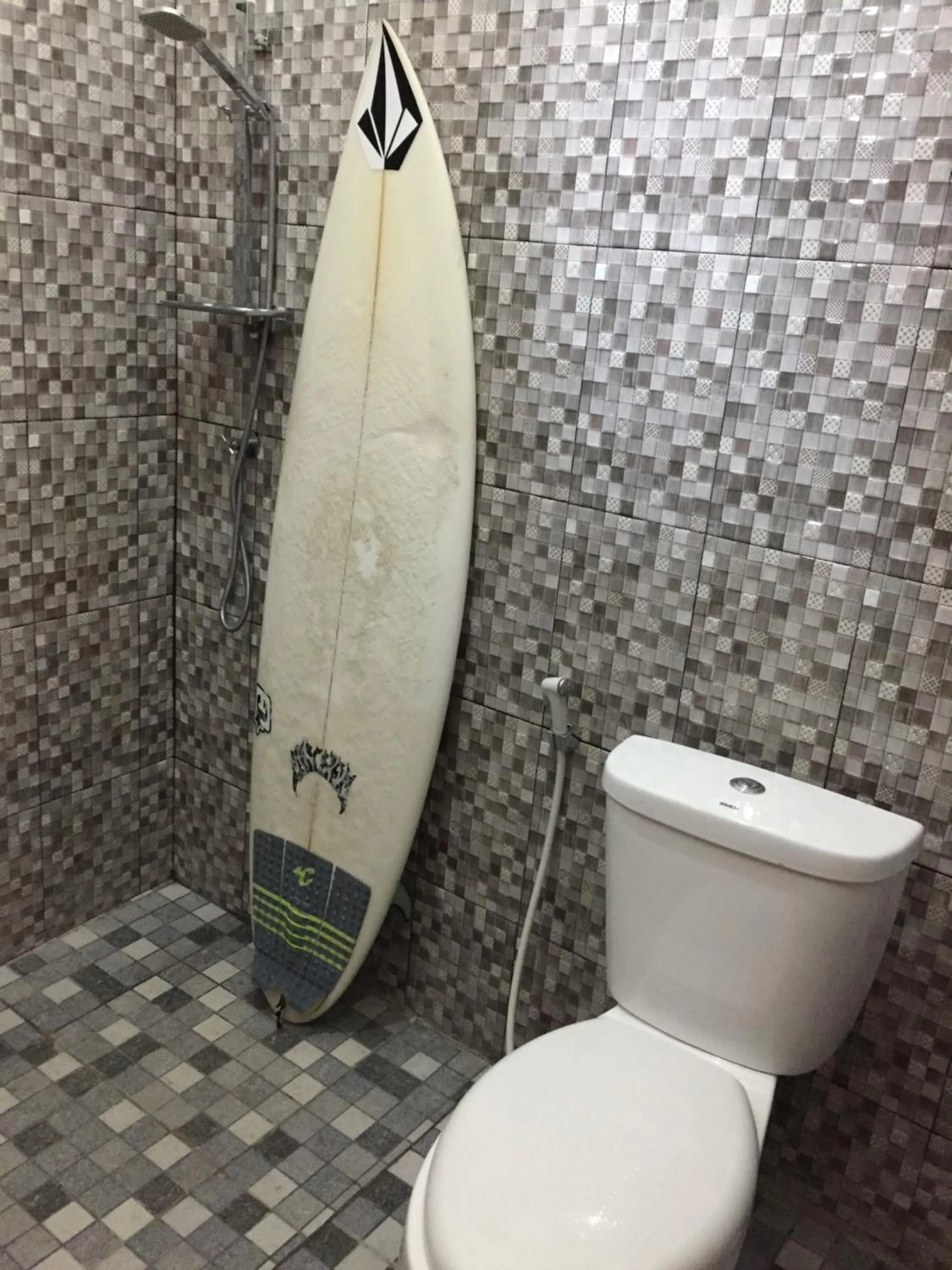 Toilet in Medewi Secret SurfCamp