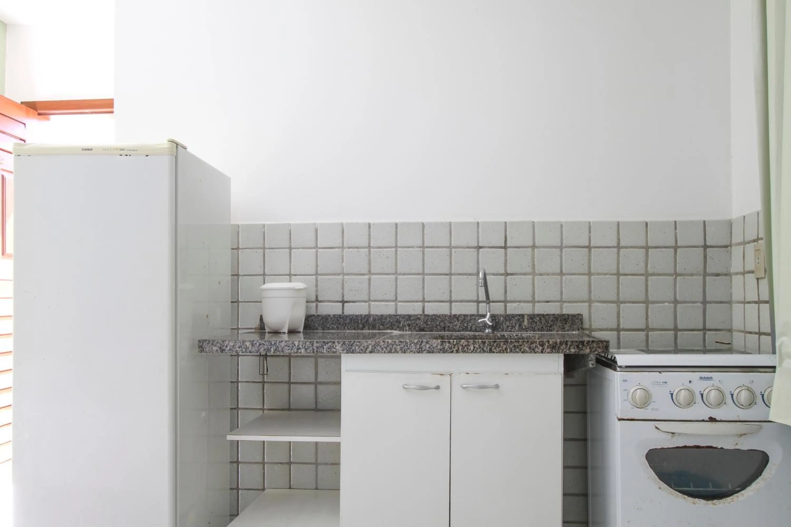 Photo of the whole room in Marambaia Apart Hotel