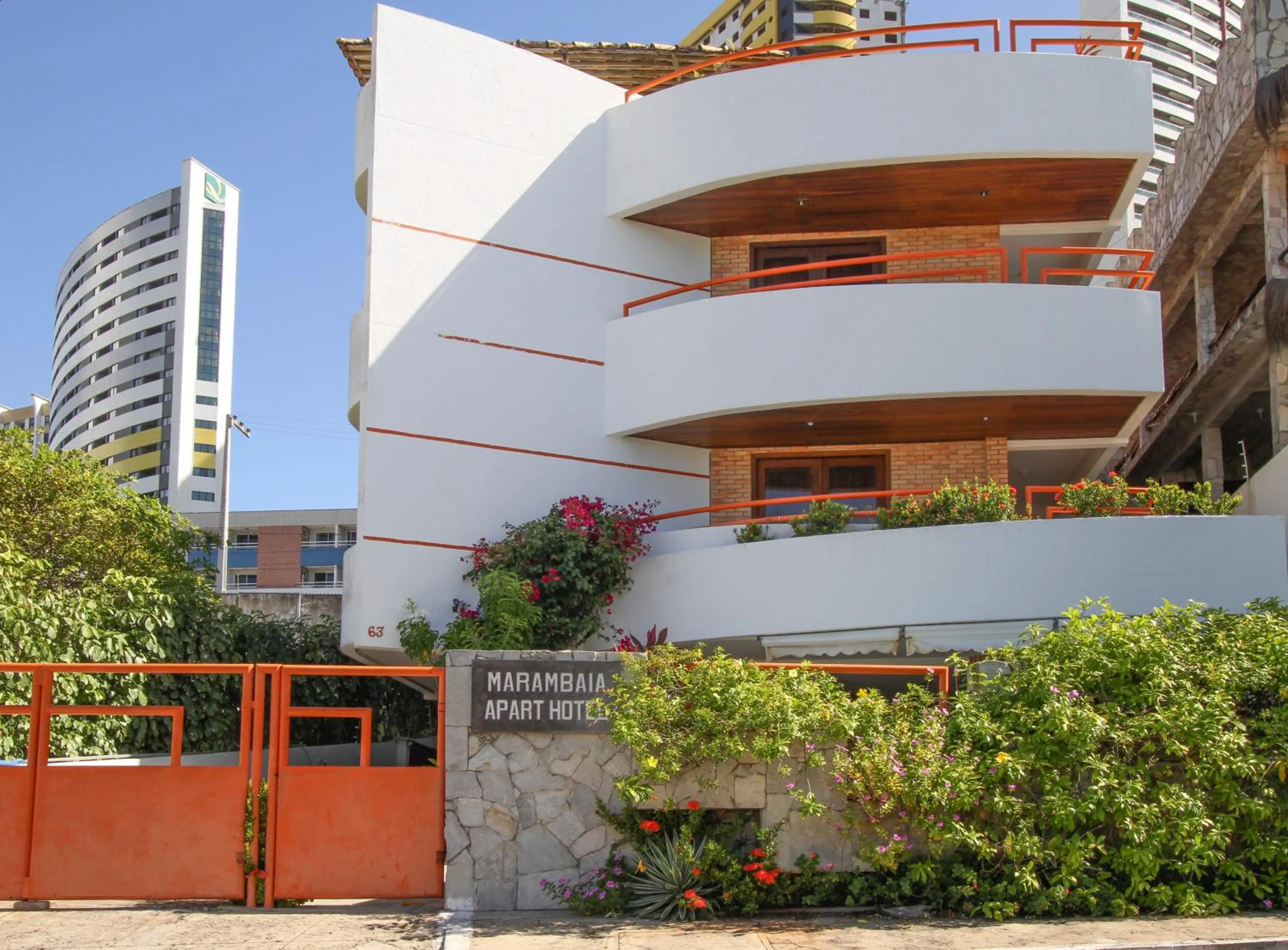 Property building in Marambaia Apart Hotel