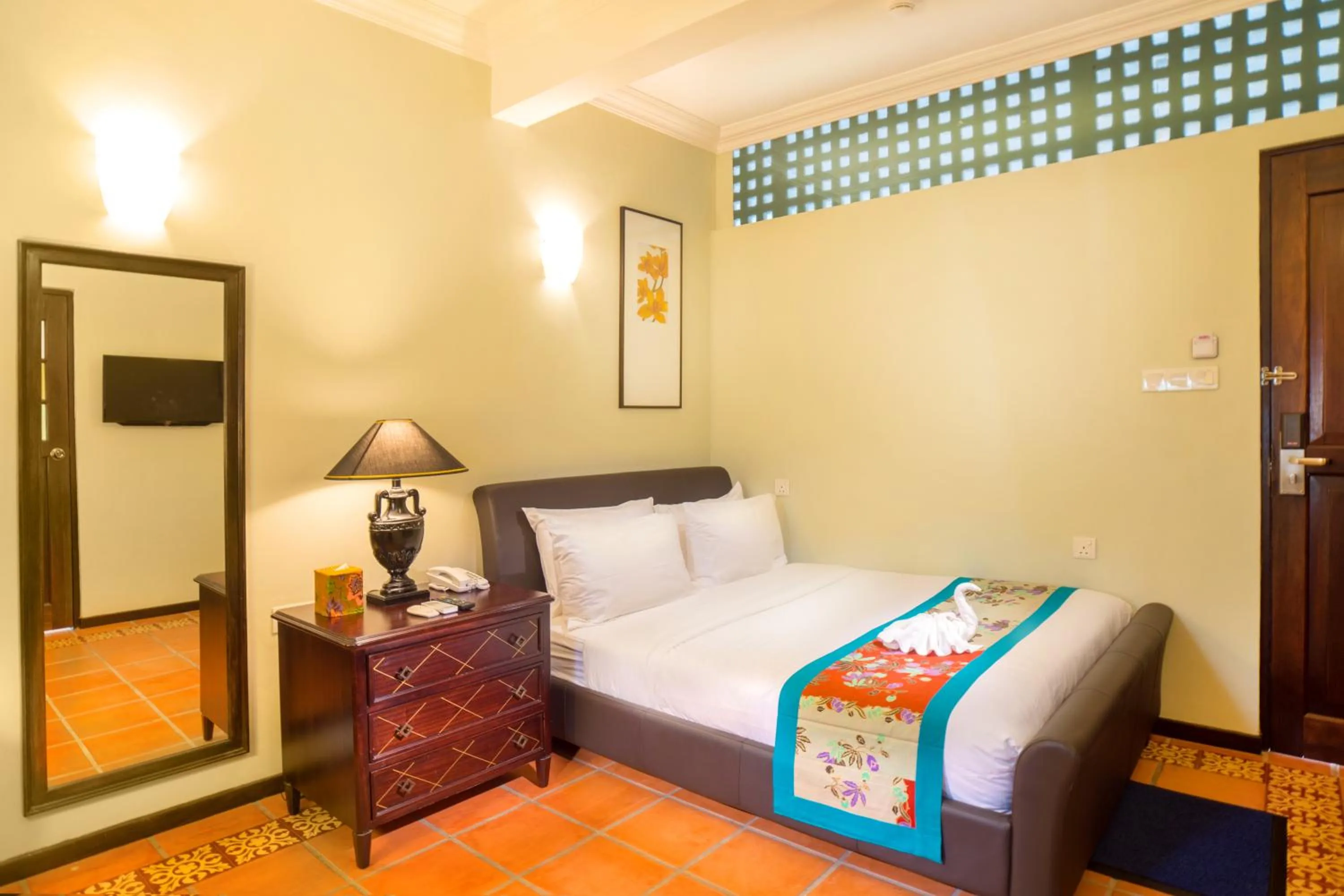 Photo of the whole room, Bed in Areca Hotel Penang