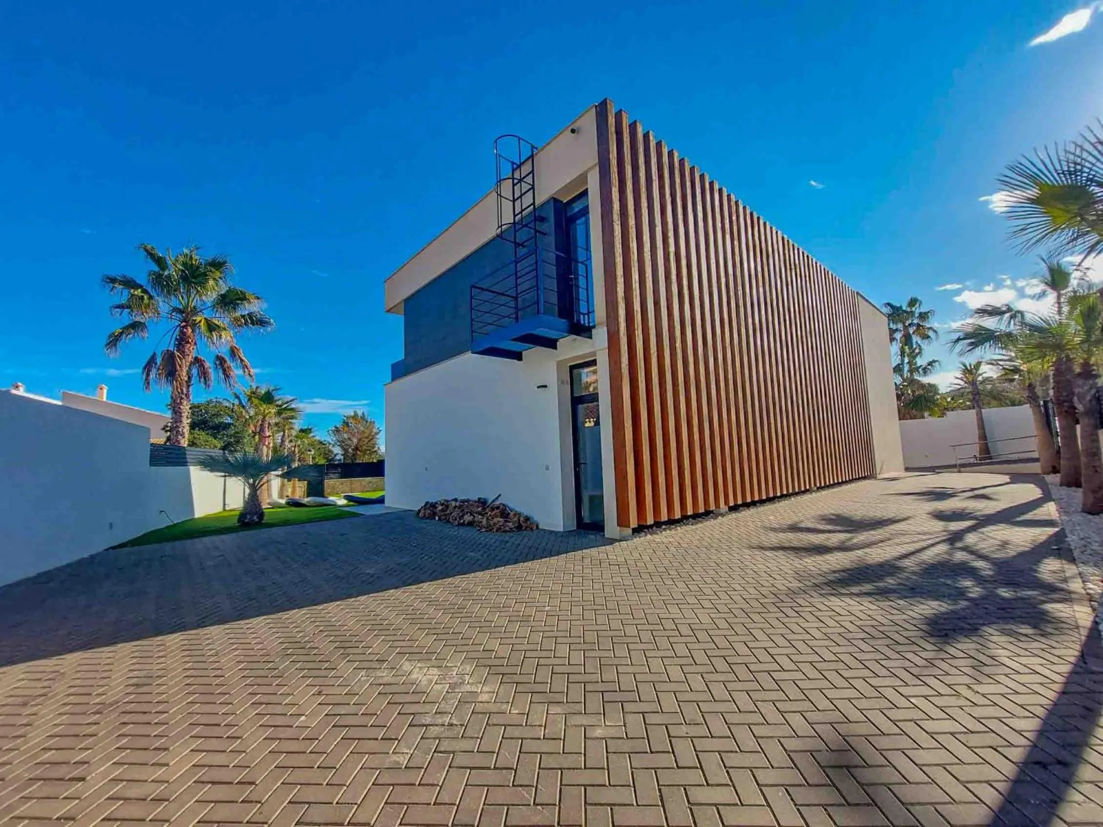 Inmovecos Villa de lujo con piscina privada Gawy