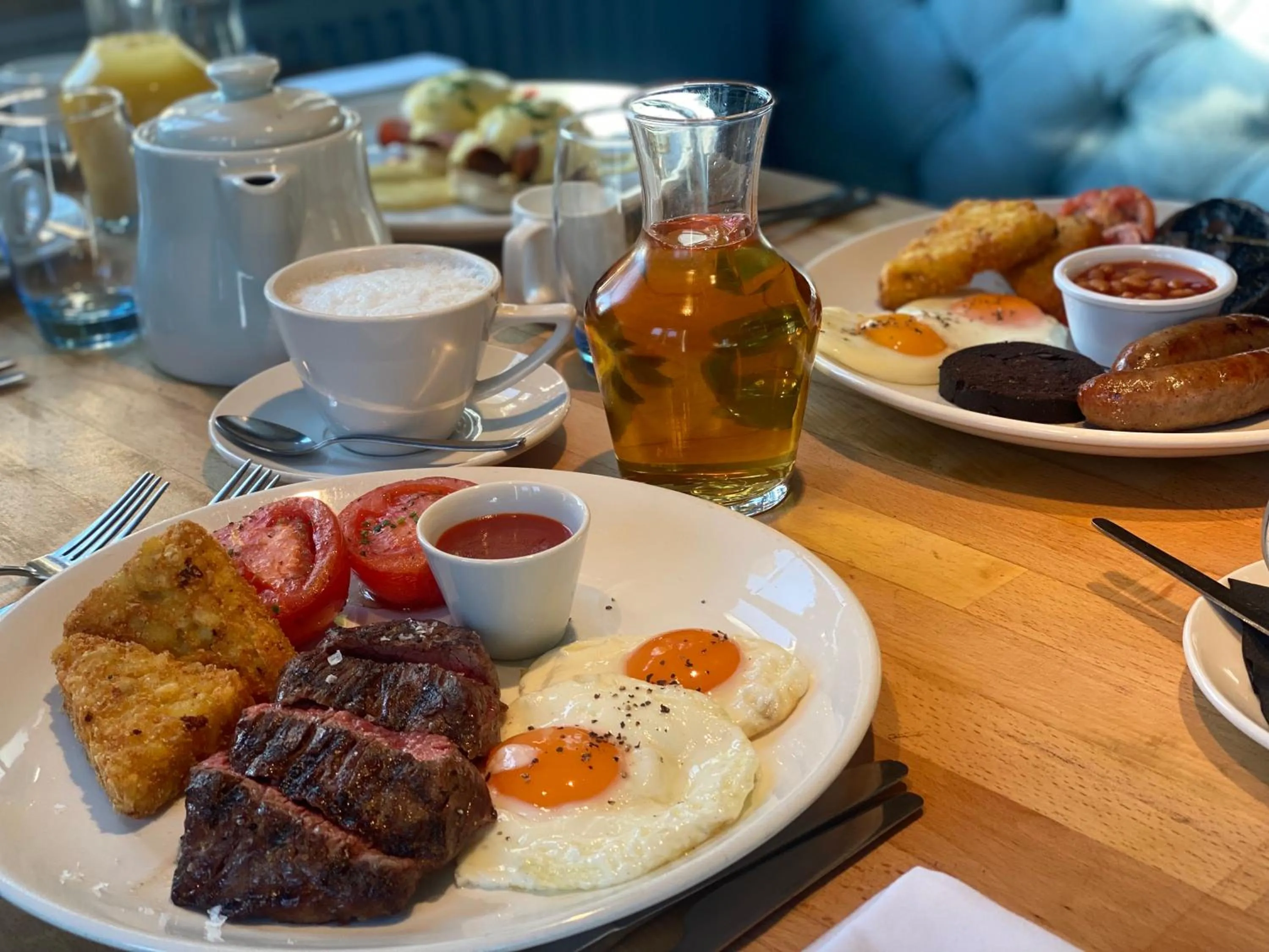 Breakfast in The Punchbowl Lapworth