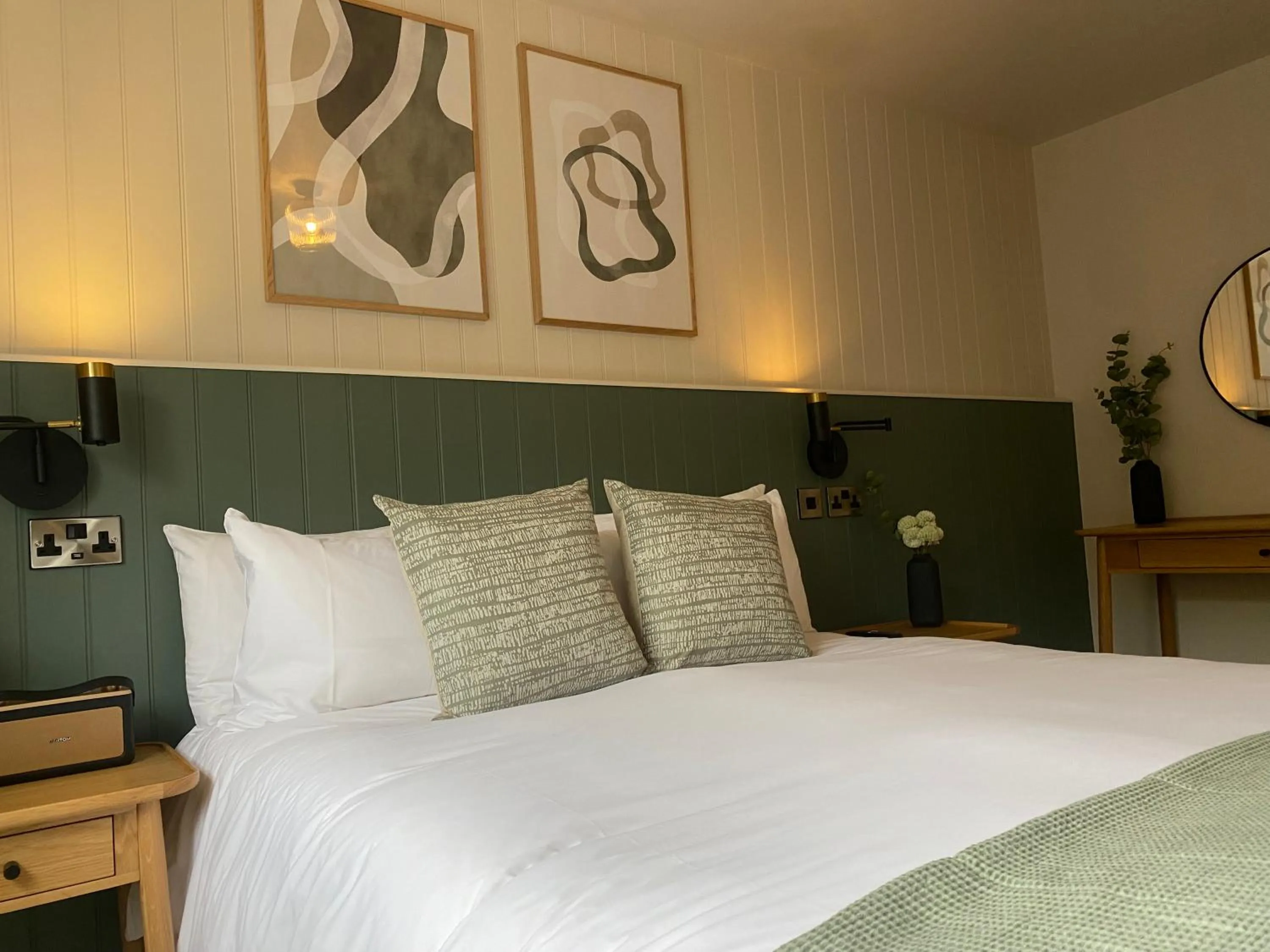 Bed in The Punchbowl Lapworth