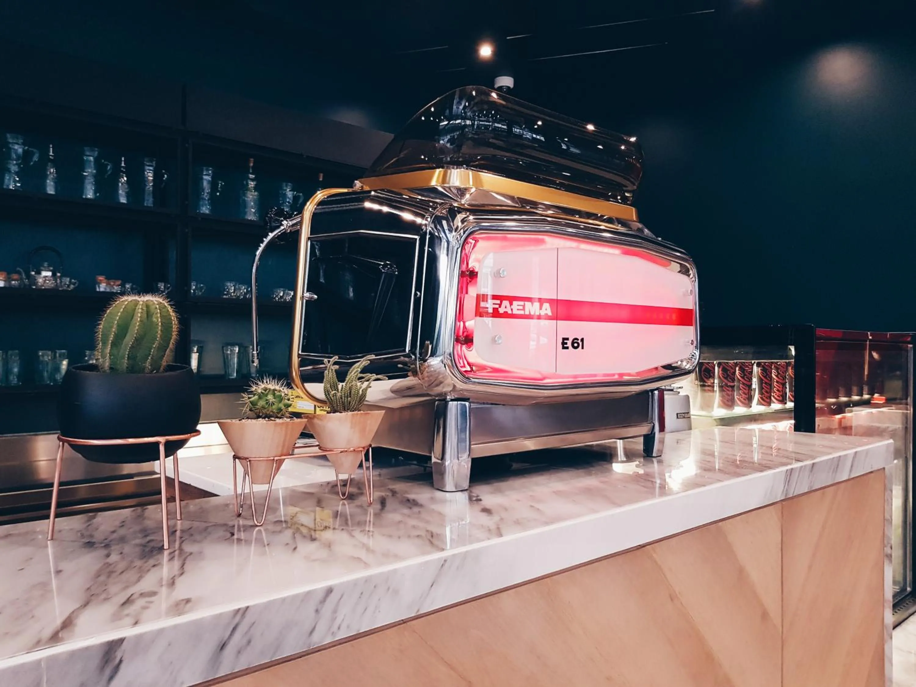 Restaurant/places to eat in Klub Hotel Bangkok