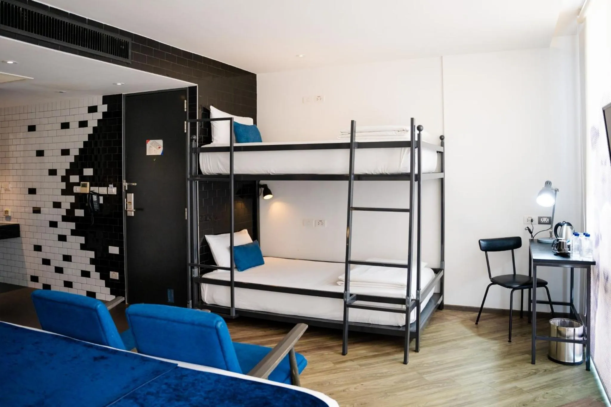 bunk bed, Bed in Klub Hotel Bangkok