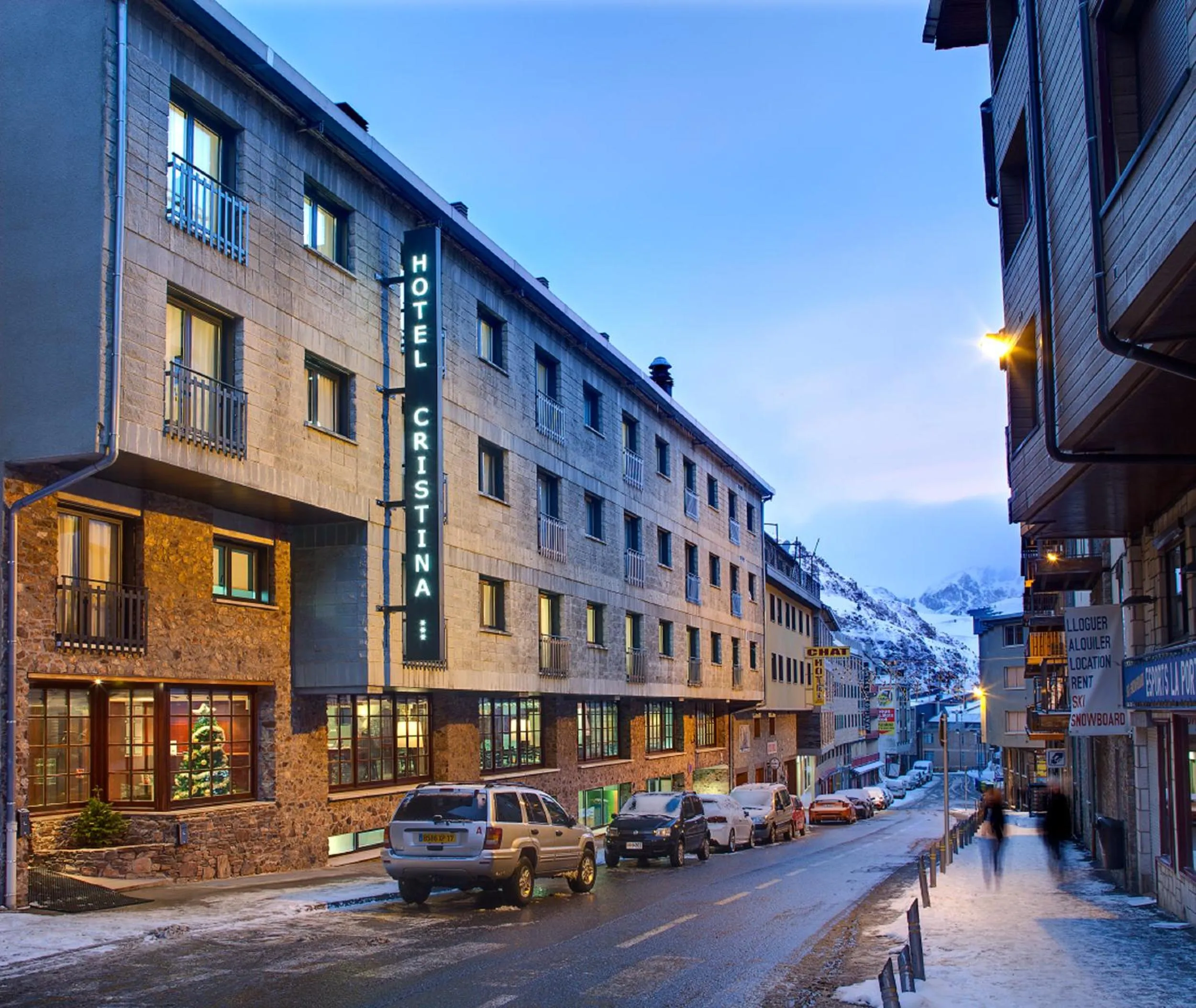 Facade/entrance in Hotel Cristina