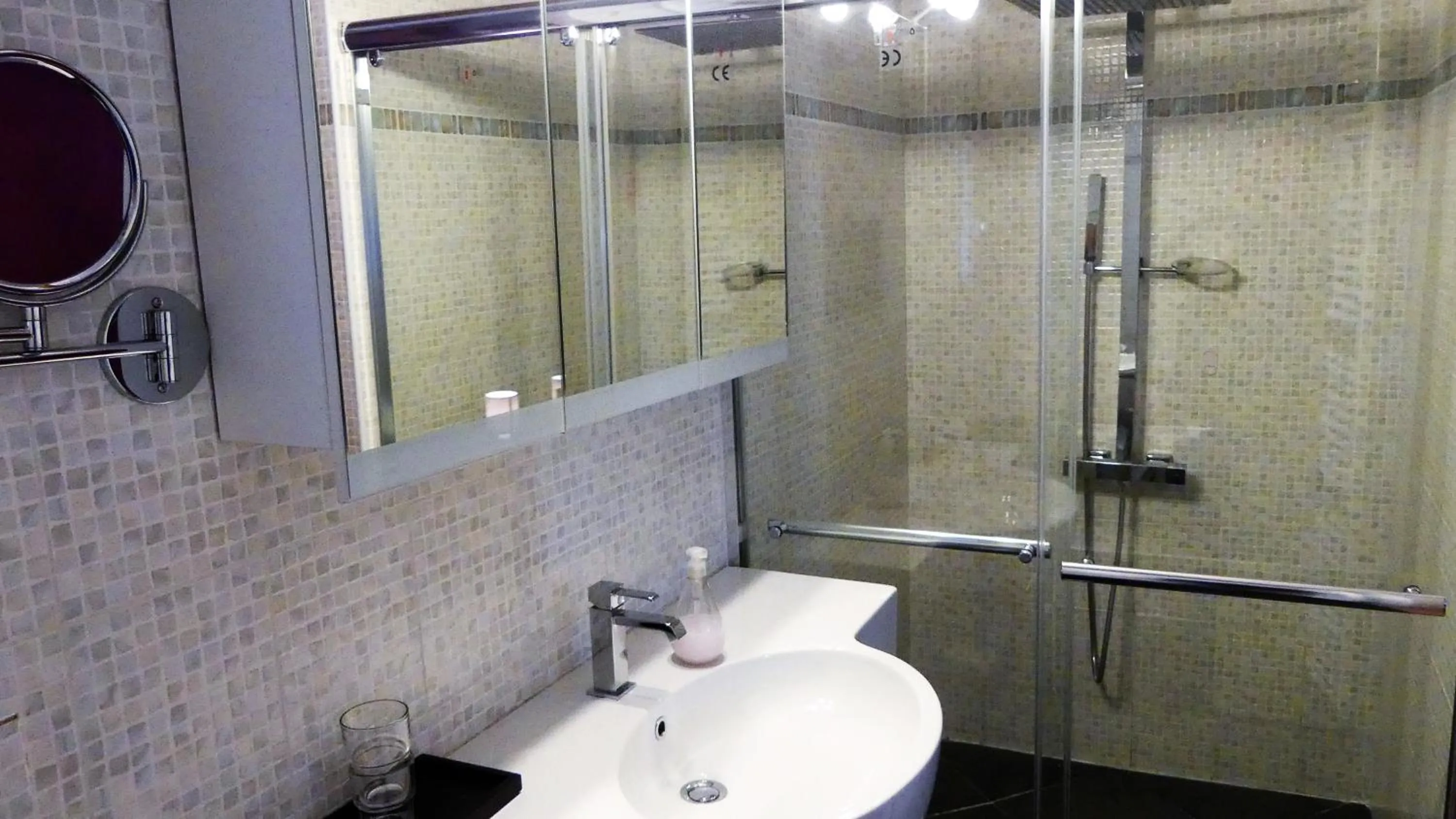 Bathroom in Villa Regain Chambres et table d'hôtes