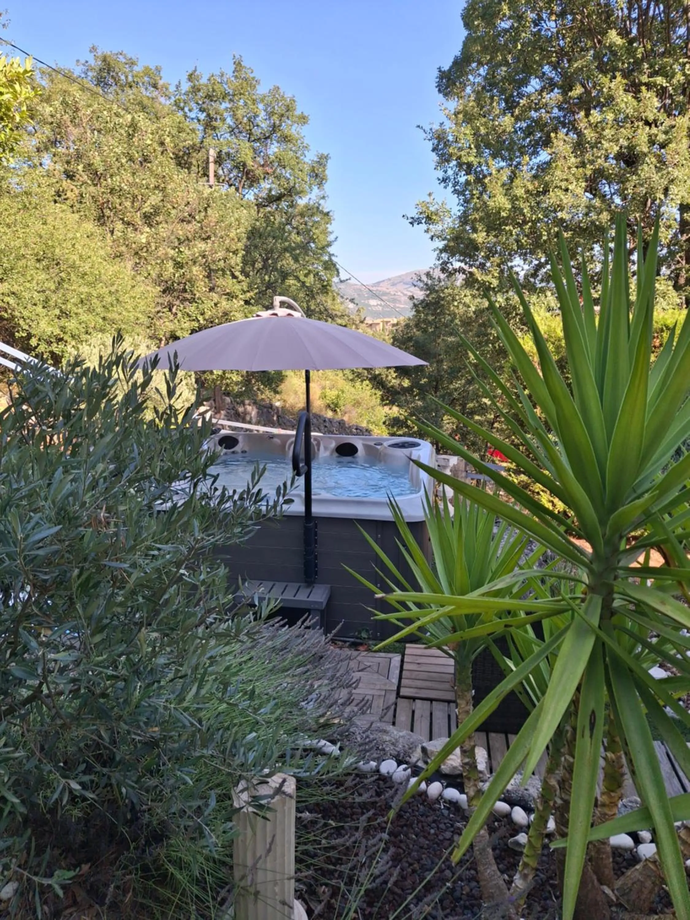 Spa and wellness centre/facilities in Villa Regain Chambres et table d'hôtes