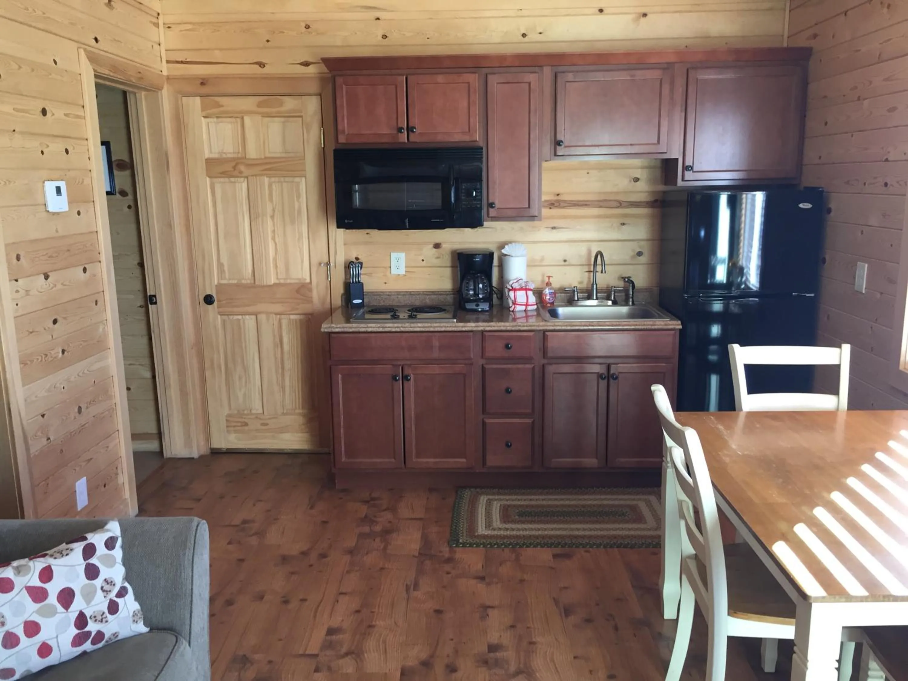 Kitchen or kitchenette in Kingman KOA