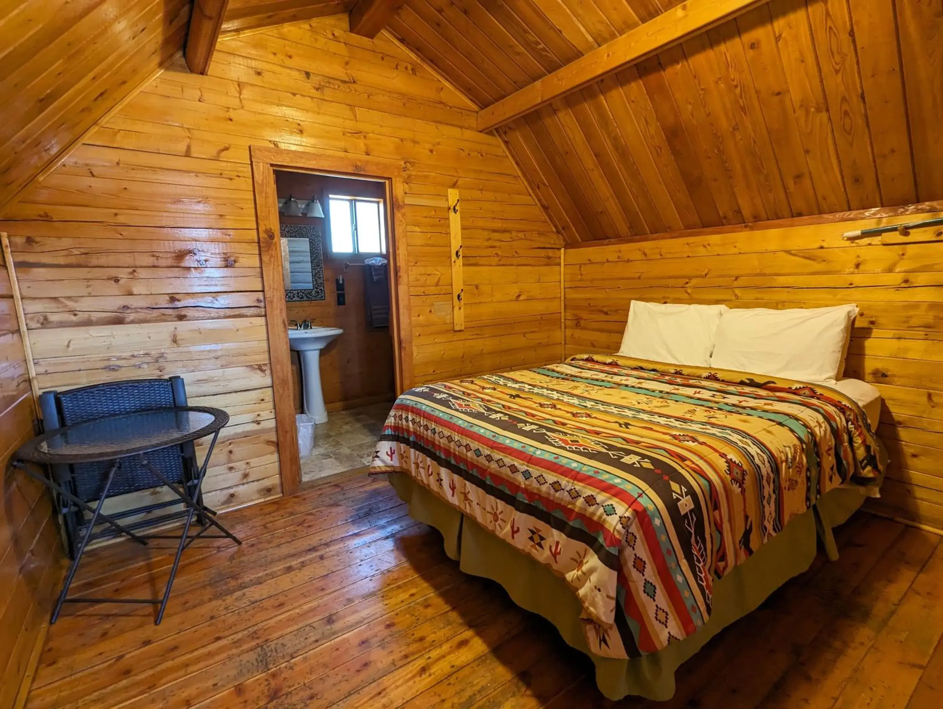 Deluxe Double Room with Bath in Kingman KOA Deluxe Double Room with Bath in Kingman KOA