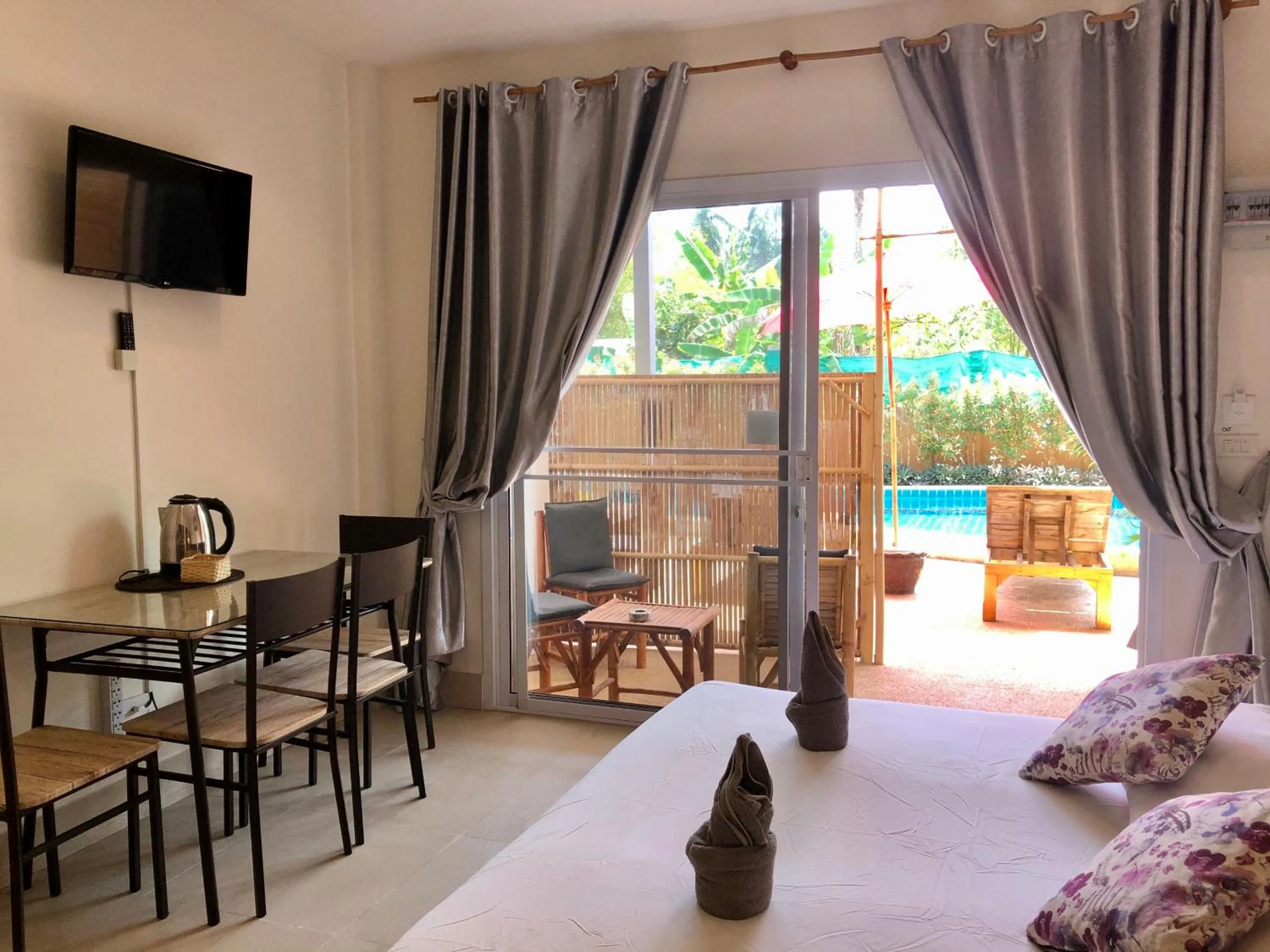 Patio, Bed in Samui Zenity