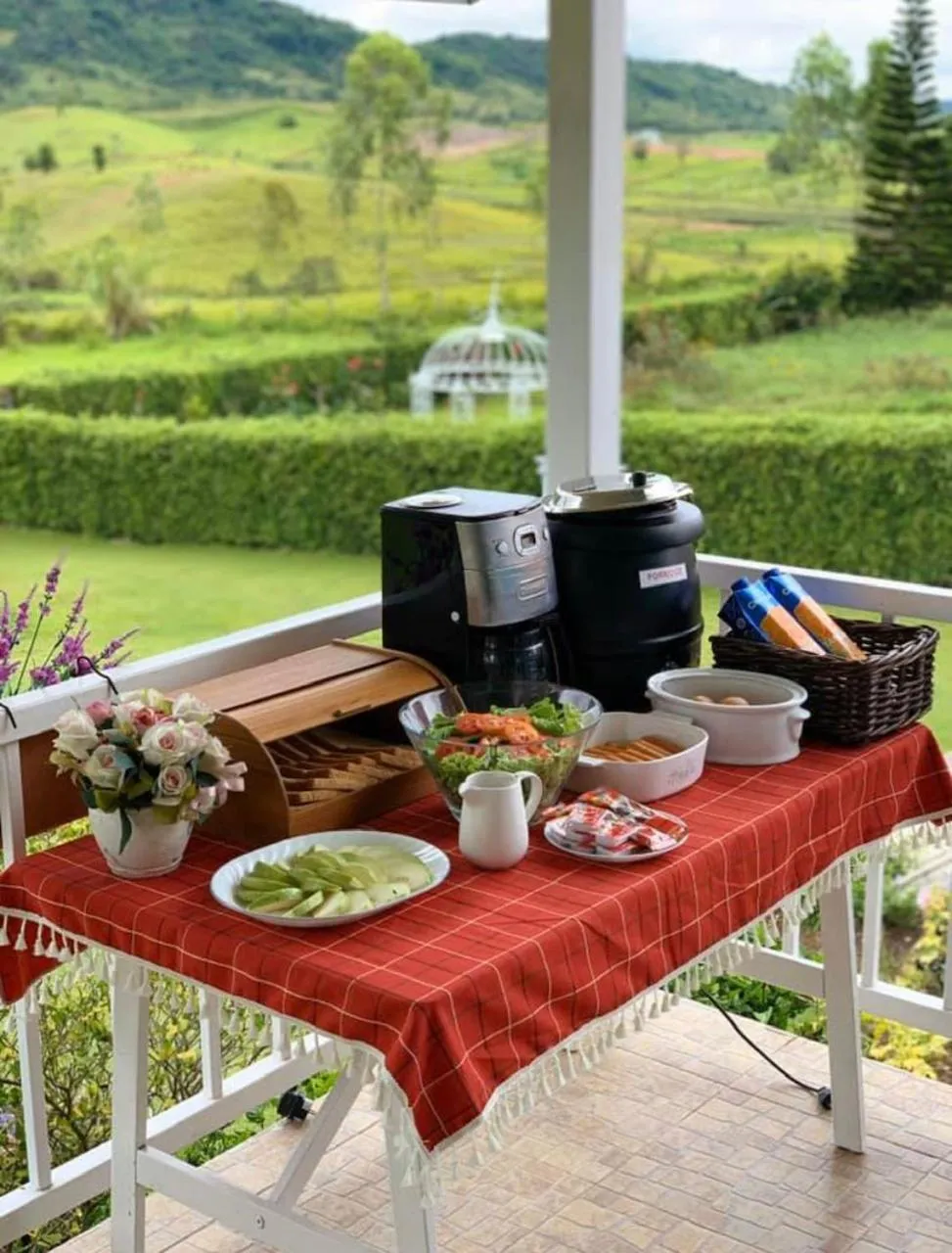 Breakfast in Misty English Cottage