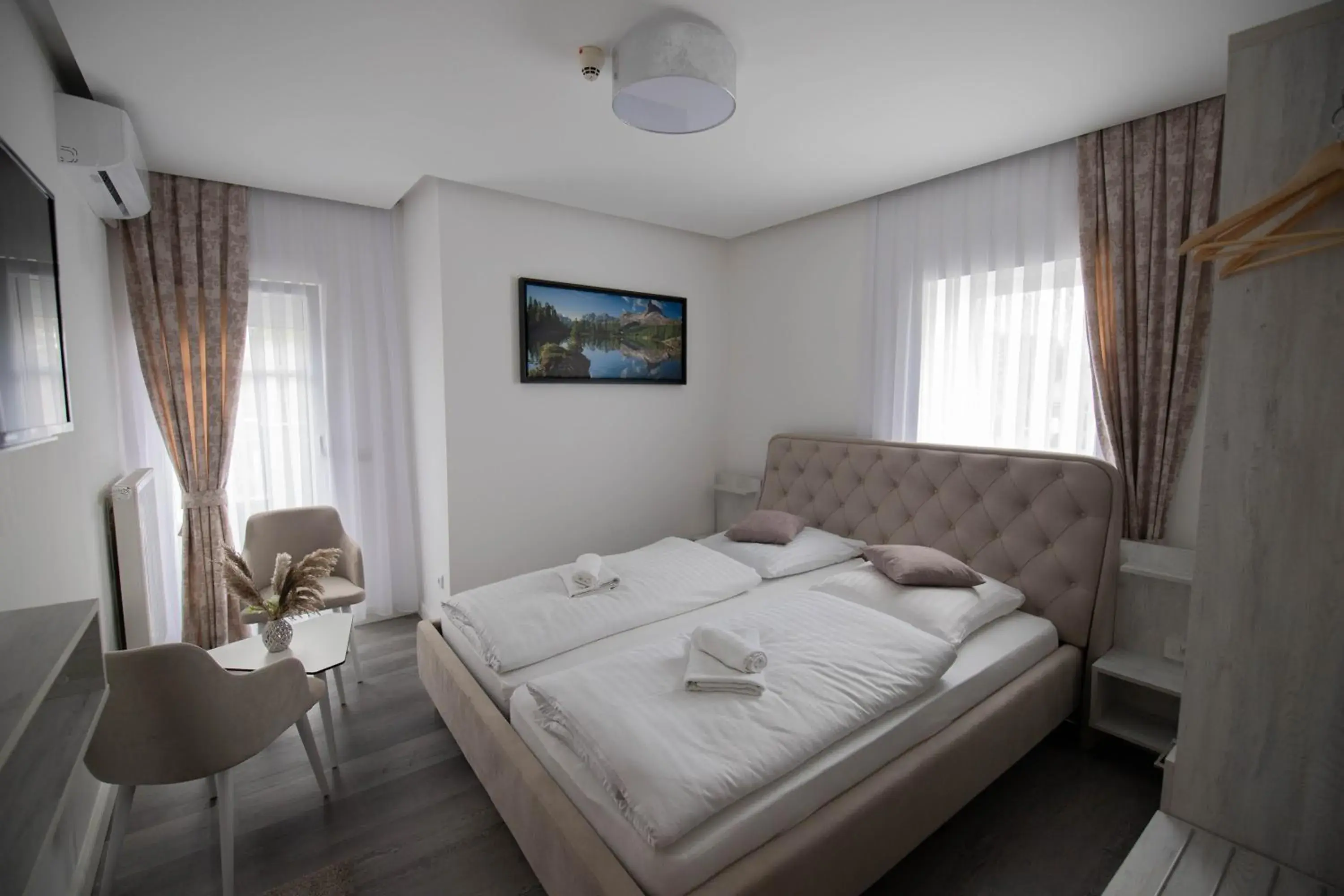 Family Room with Balcony in Heidepension Bispingen Family Room with Balcony in Heidepension Bispingen