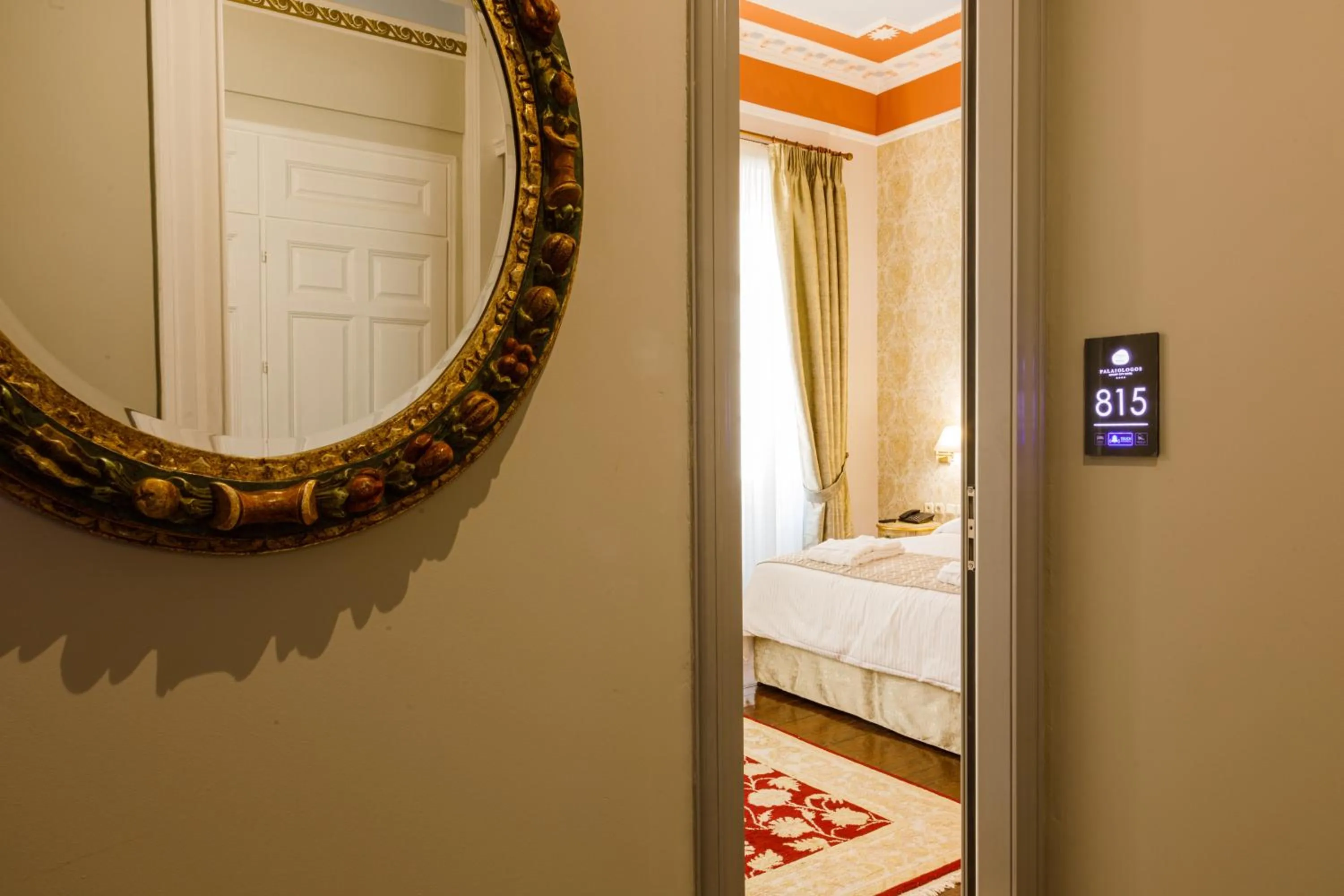 Property building, Bed in Palaiologos Luxury City Hotel