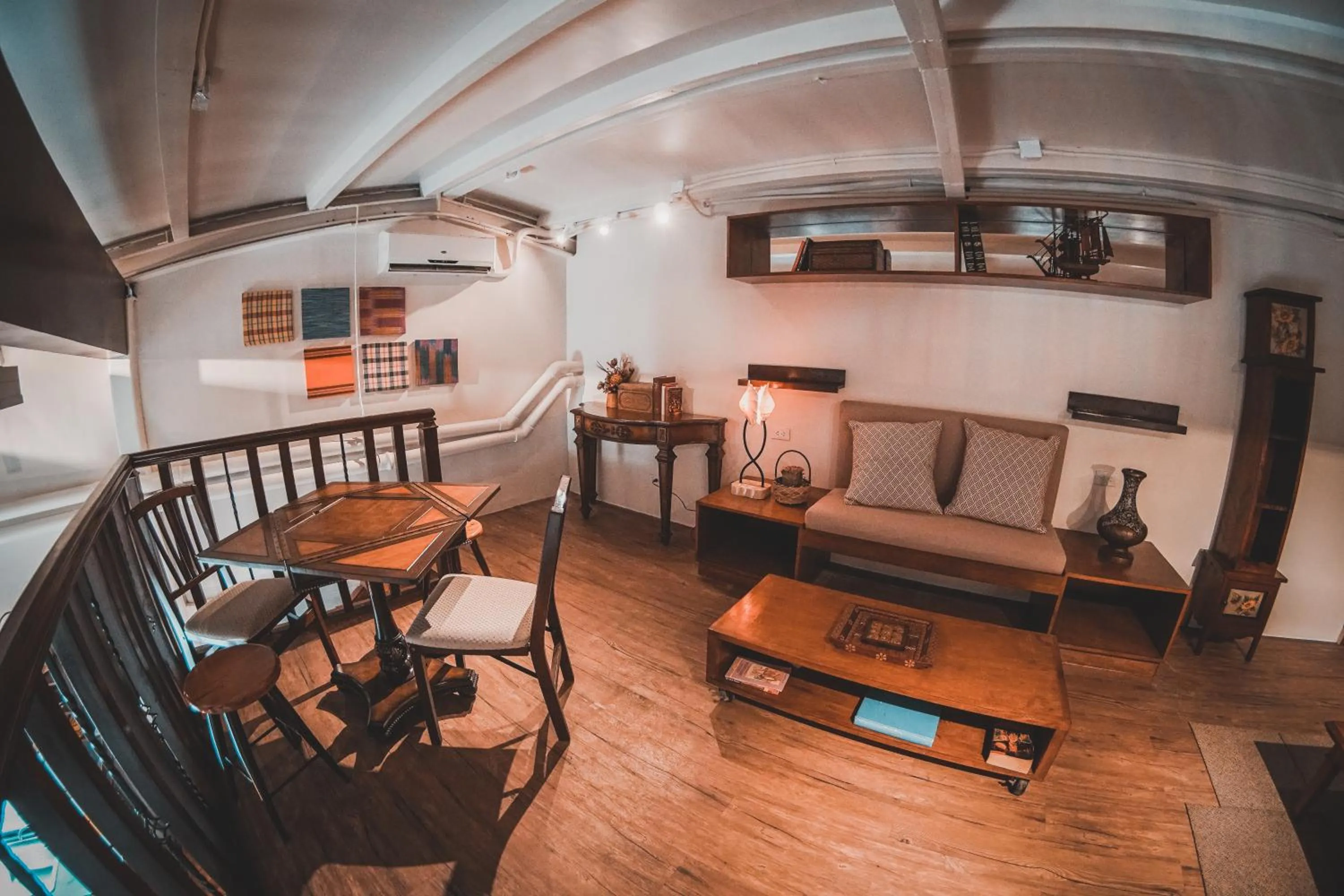 Communal lounge/ TV room in Amaris Bed & Breakfast