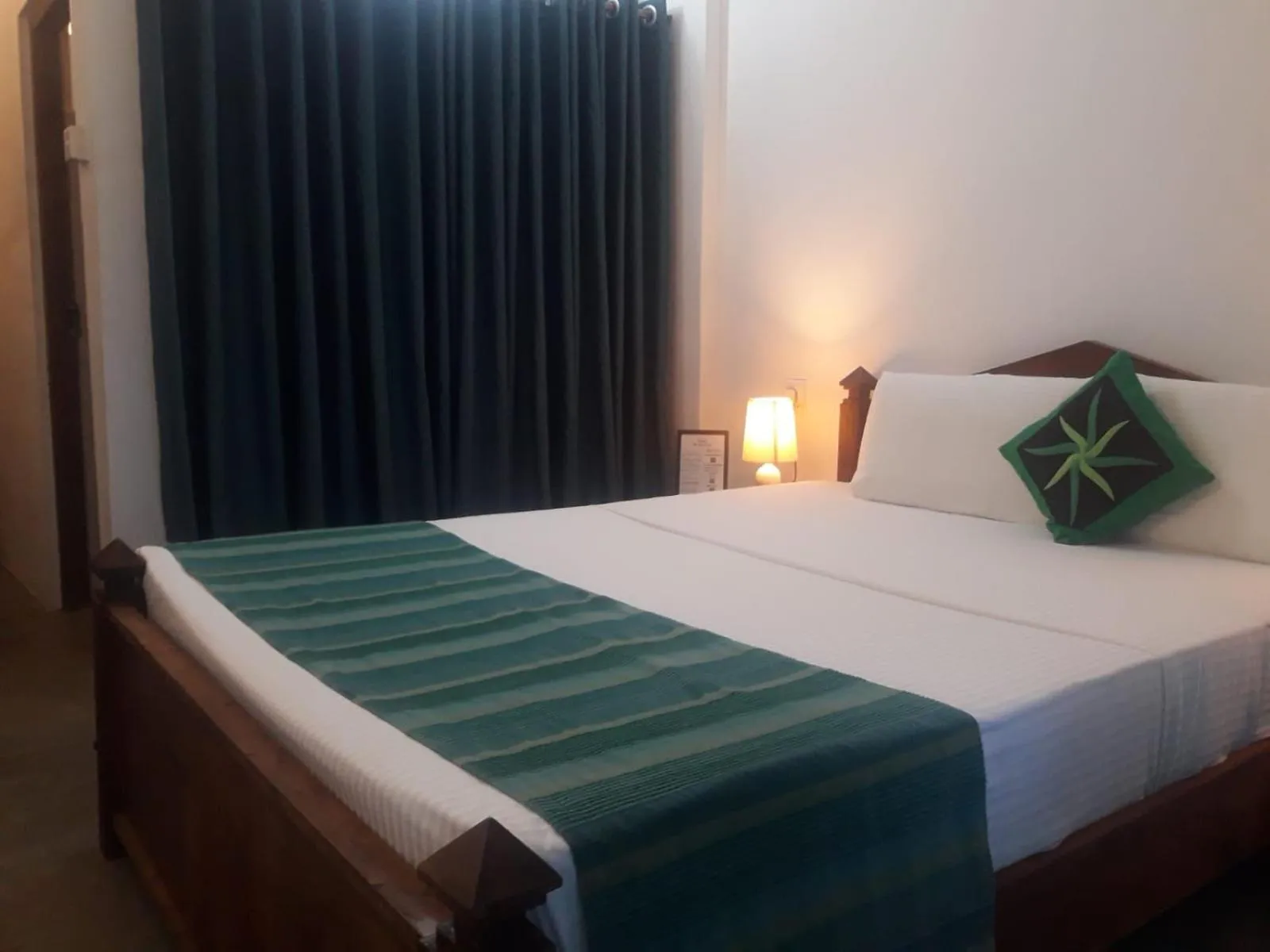 Photo of the whole room, Bed in Ella Alpine Resort