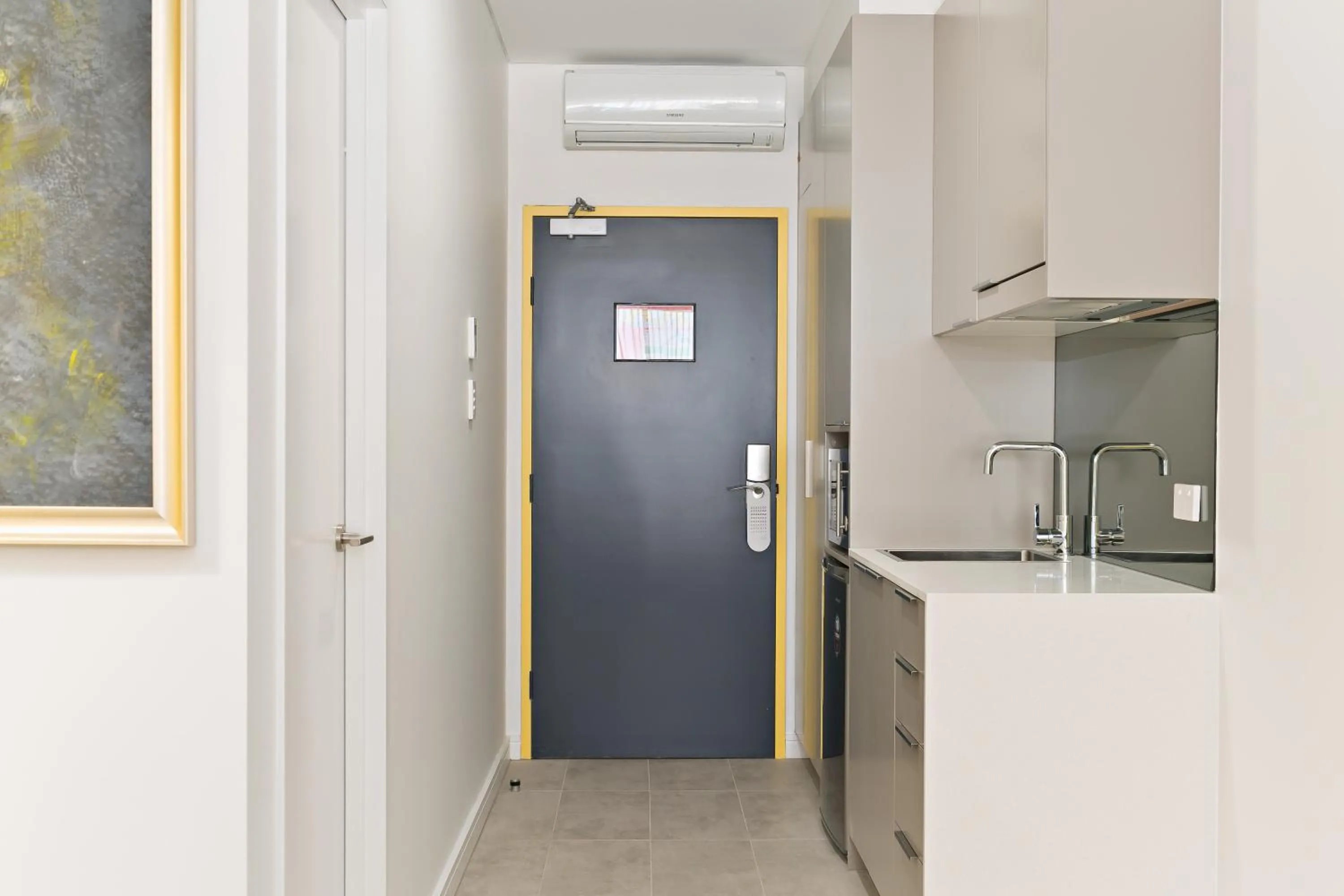 Kitchen or kitchenette in Value Suites Green Square