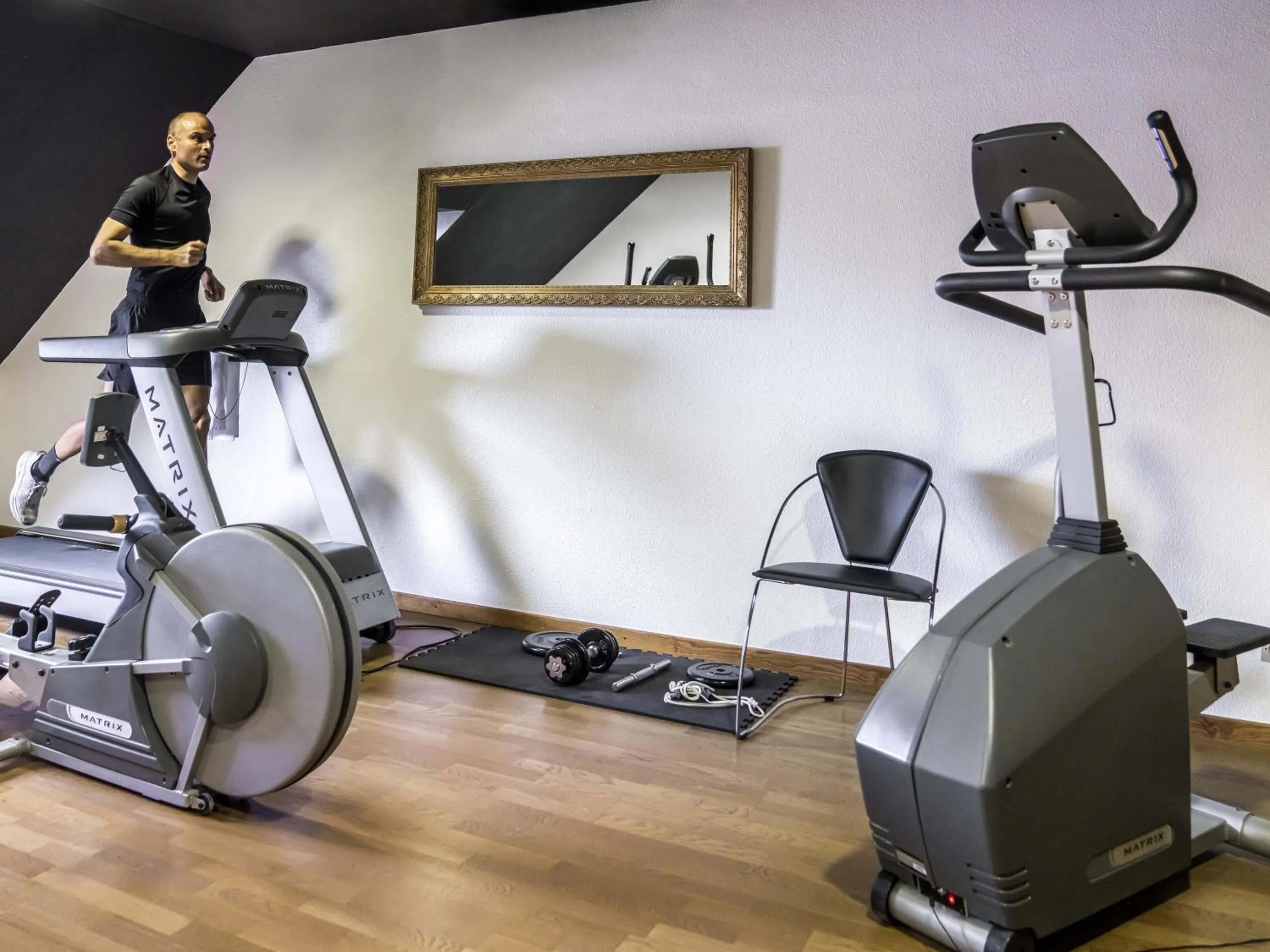 Fitness centre/facilities in Mercure Bords de Loire Saumur