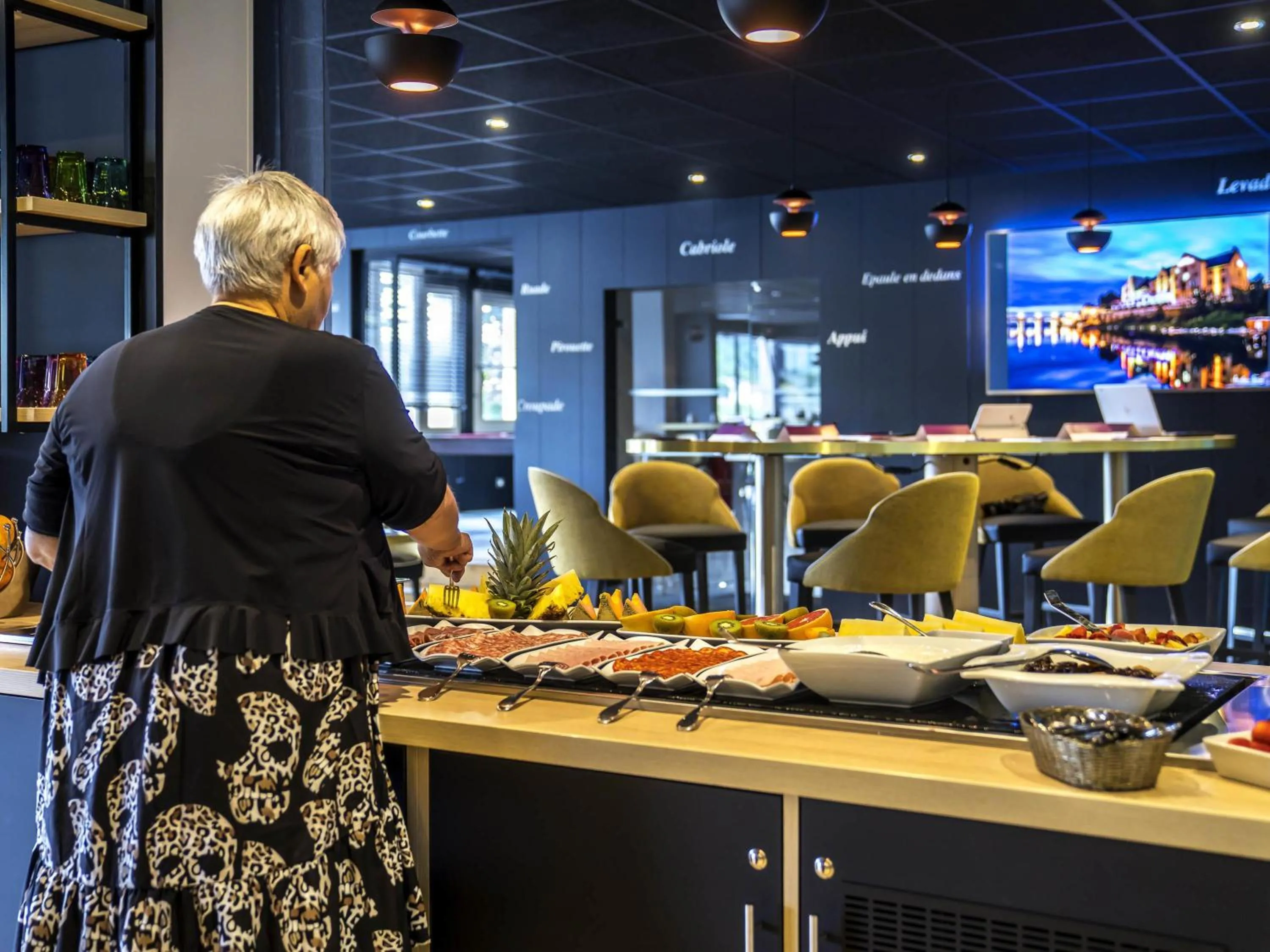 Breakfast in Mercure Bords de Loire Saumur