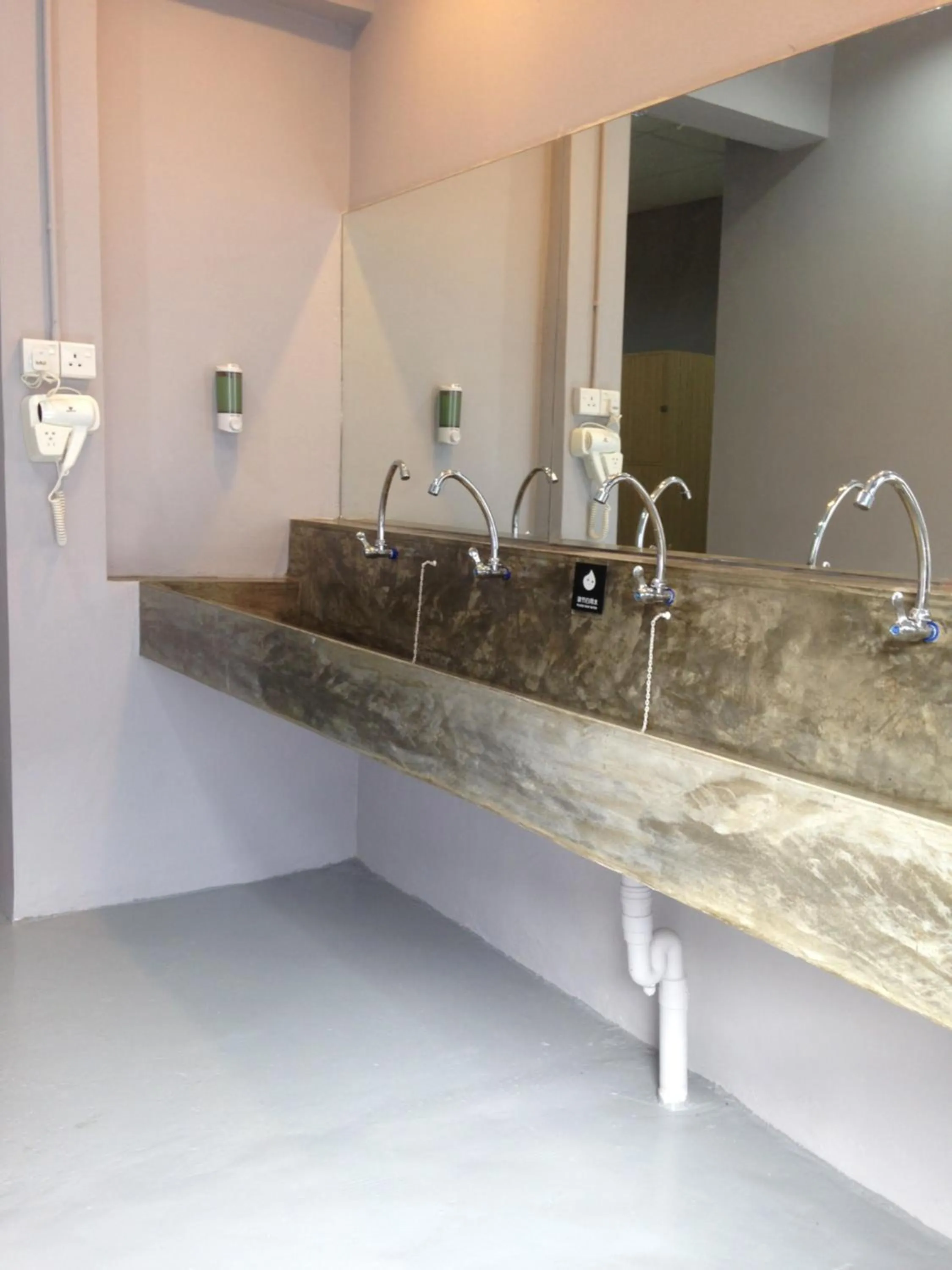 Bathroom in Cube Bed Station & Tours Sdn Bhd