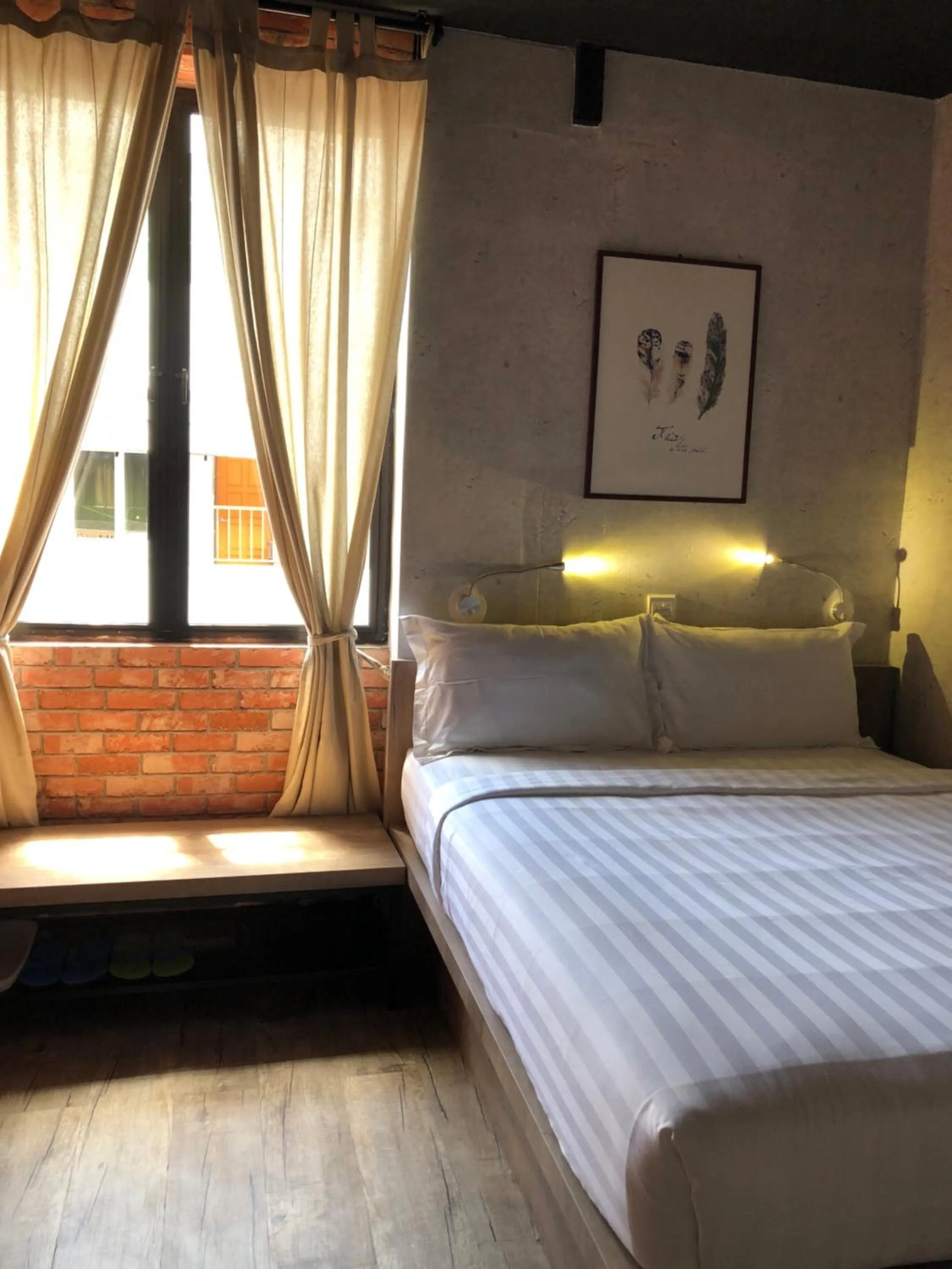 Photo of the whole room, Bed in Cube Bed Station & Tours Sdn Bhd