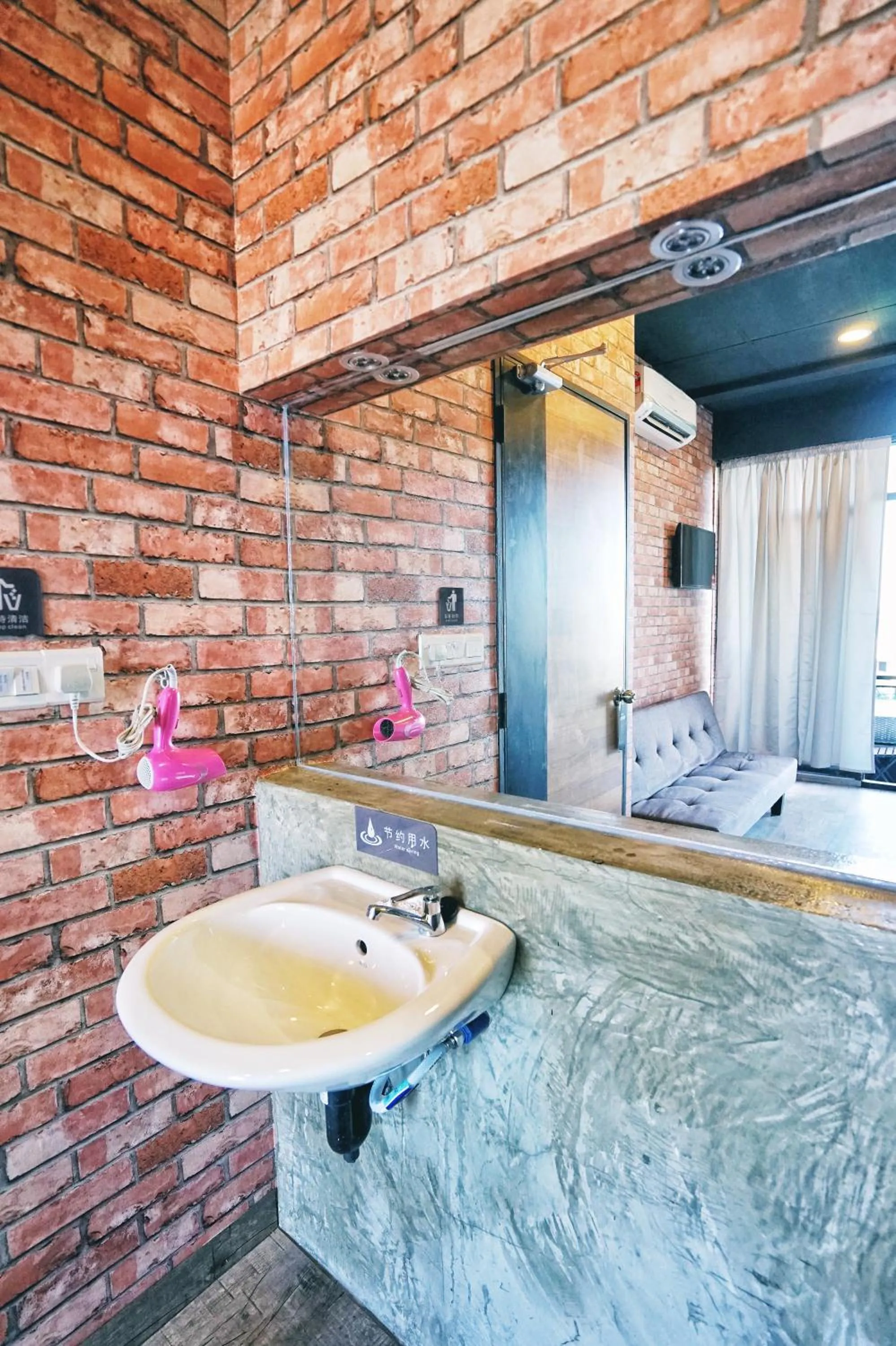 Bathroom in Cube Bed Station & Tours Sdn Bhd