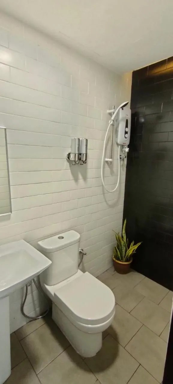 Bathroom in Cube Bed Station & Tours Sdn Bhd