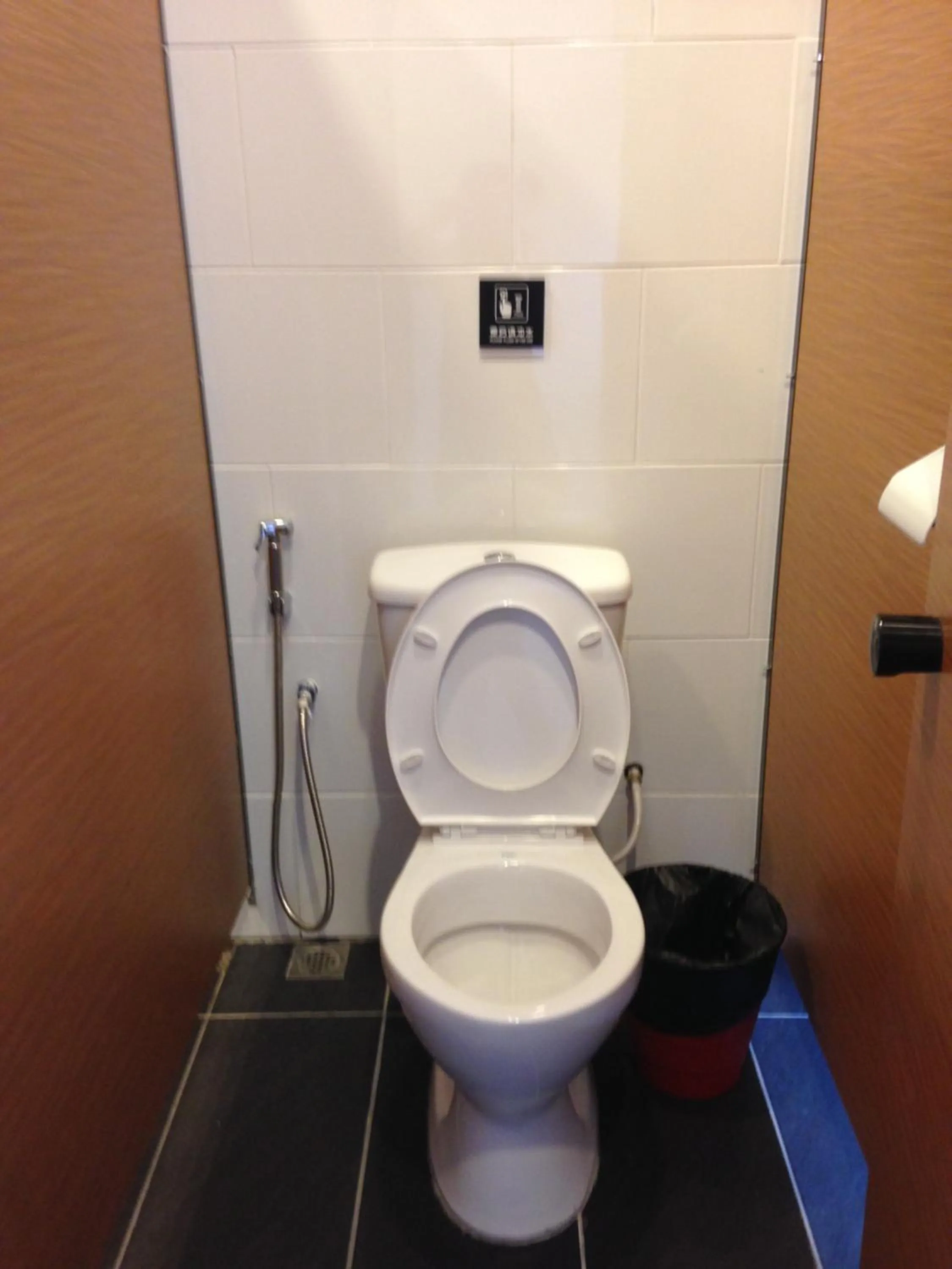 Toilet in Cube Bed Station & Tours Sdn Bhd