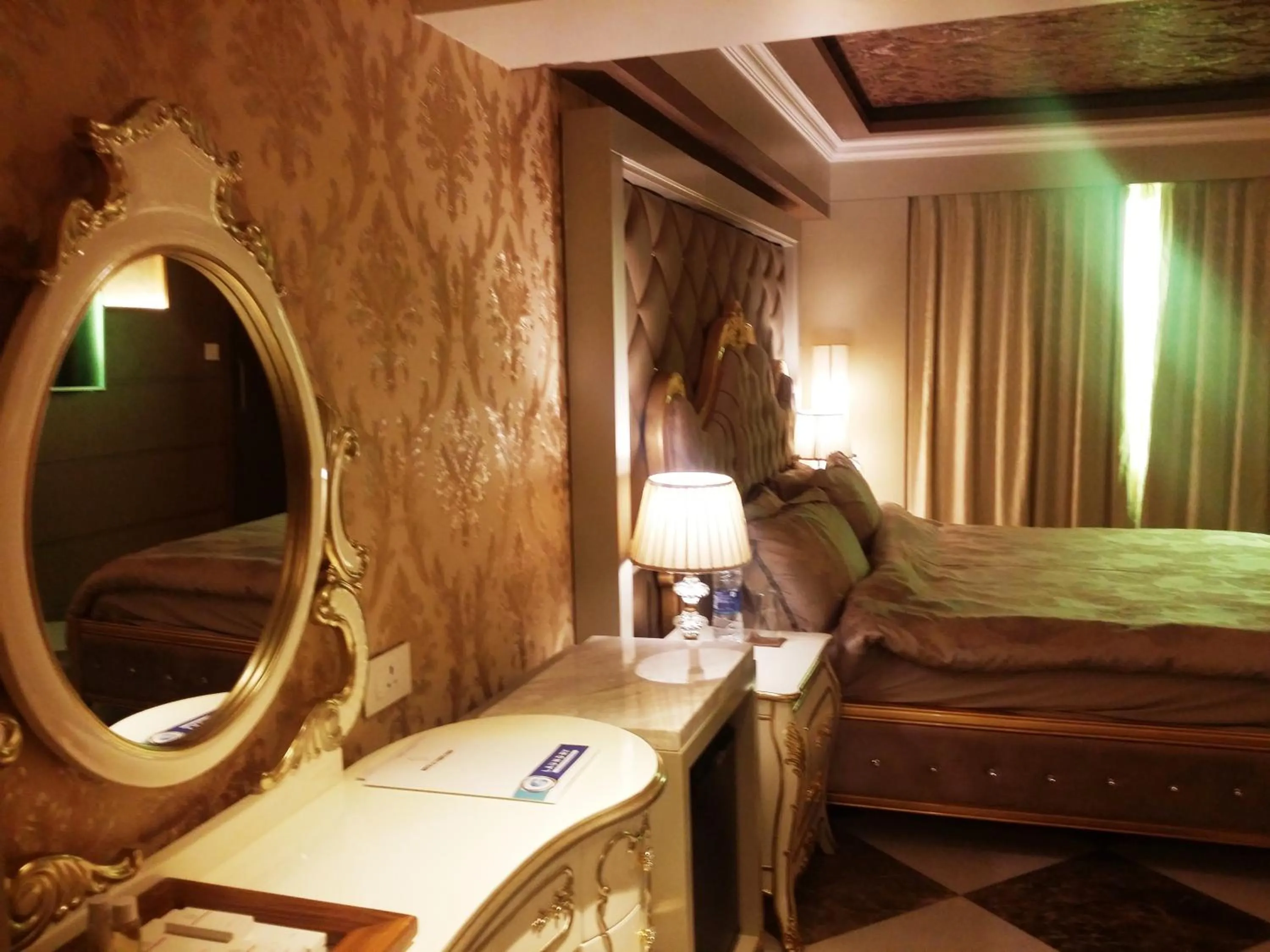 Photo of the whole room, Bed in Hotel Oxina Lygon