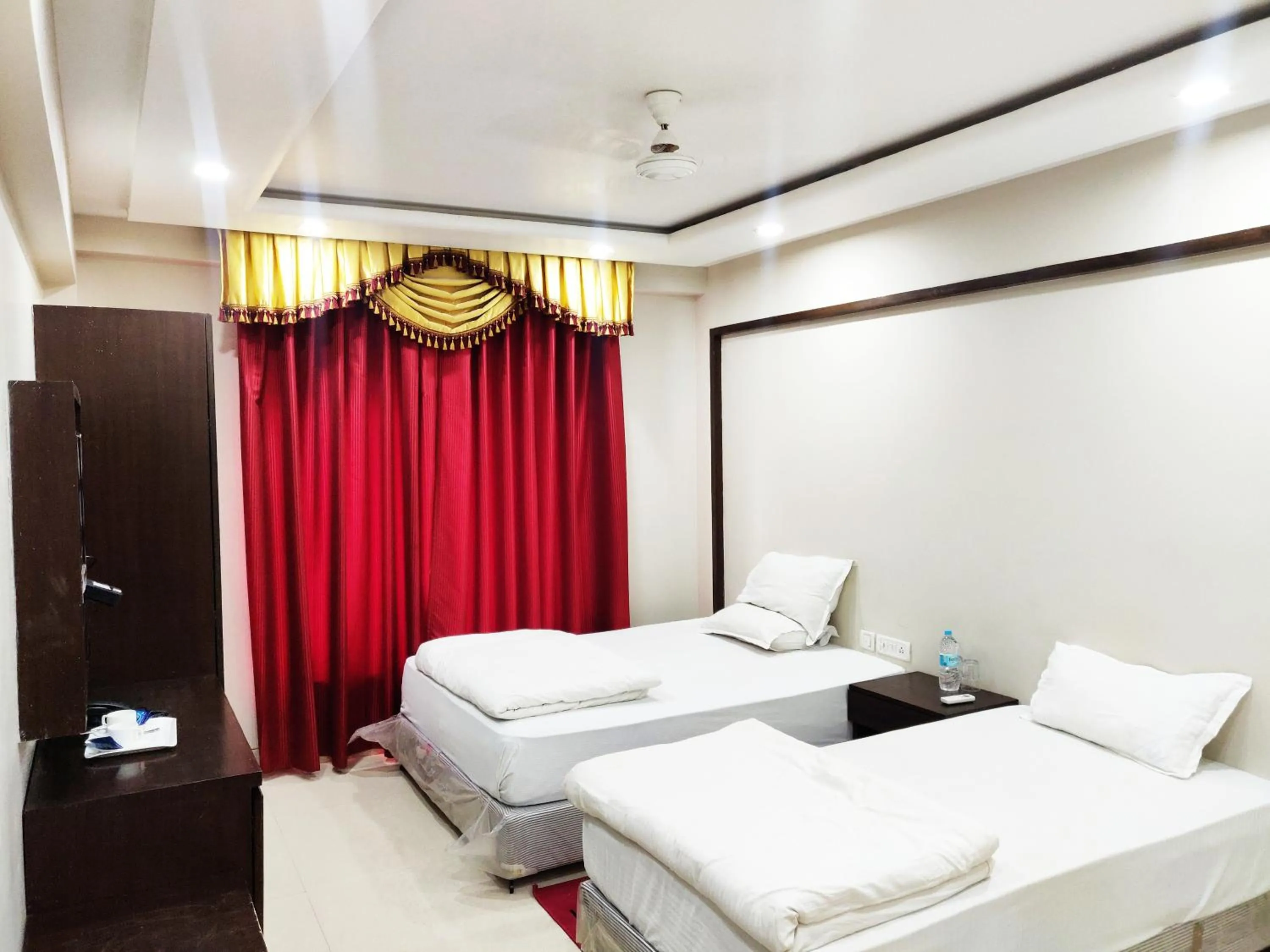 Bed in Bodhgaya Seven Inn Hotel n Restaurant