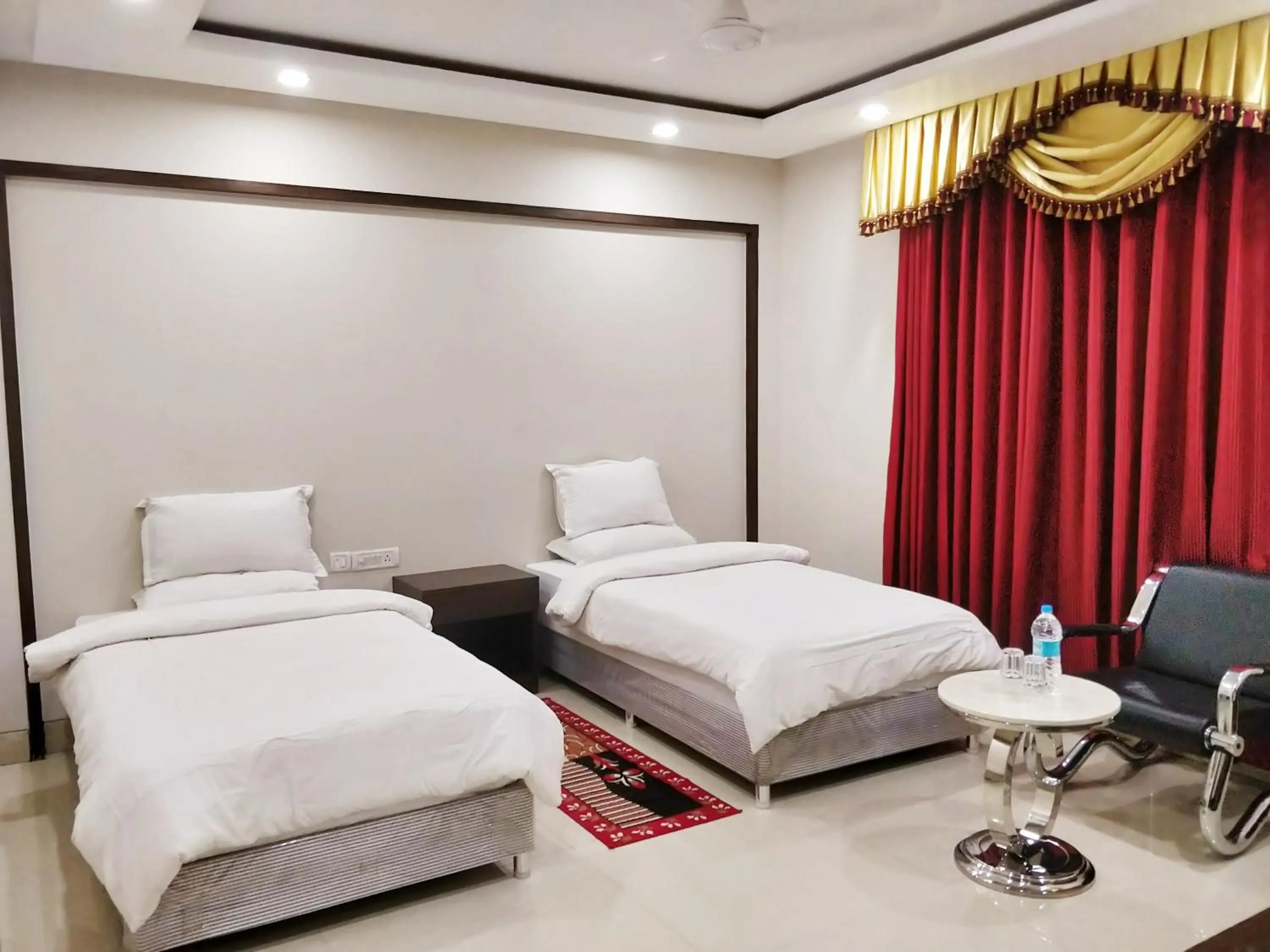Bed in Bodhgaya Seven Inn Hotel n Restaurant