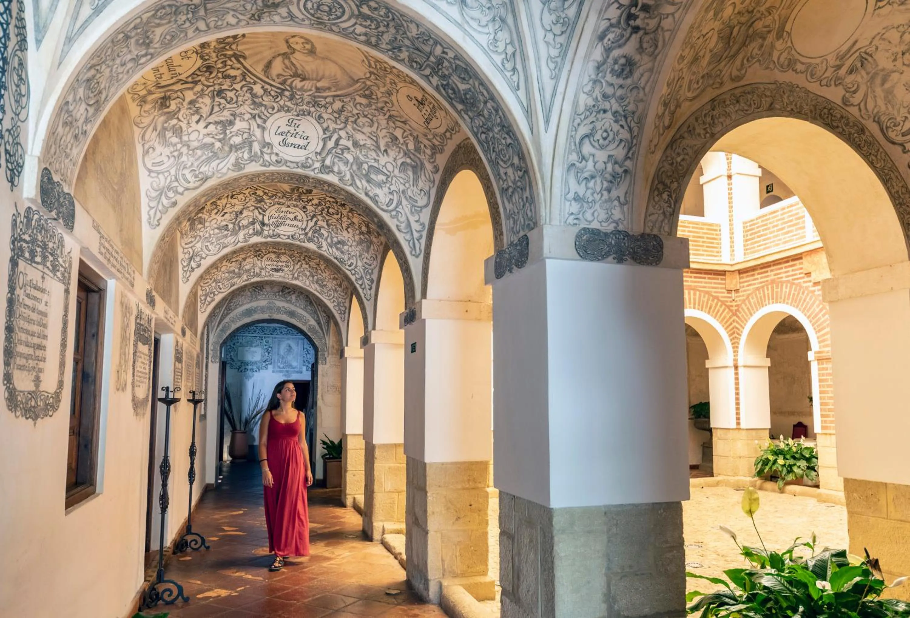 Facade/entrance in DWO Convento la Magdalena