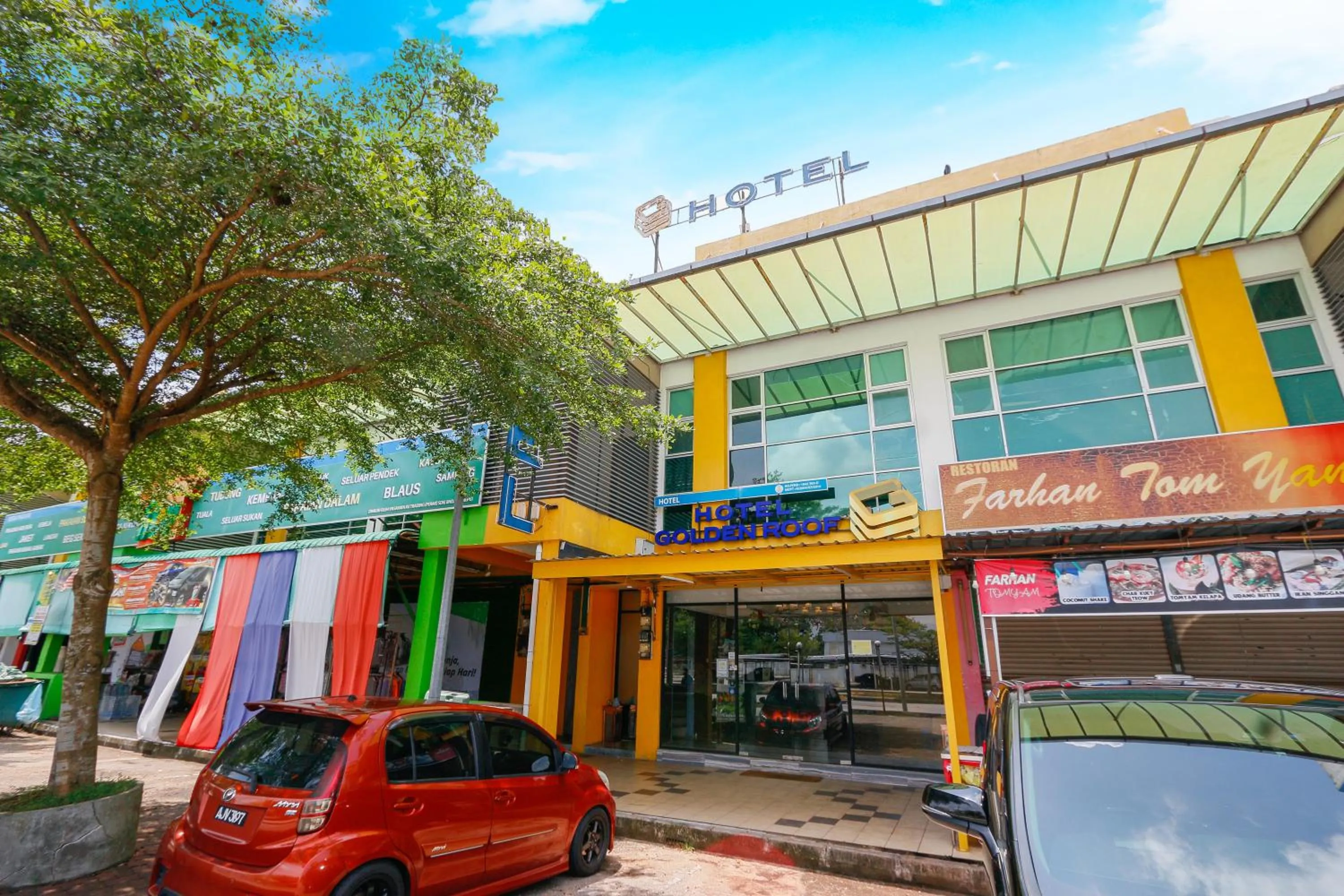 Property building in Golden Roof Hotel, Seri Iskandar