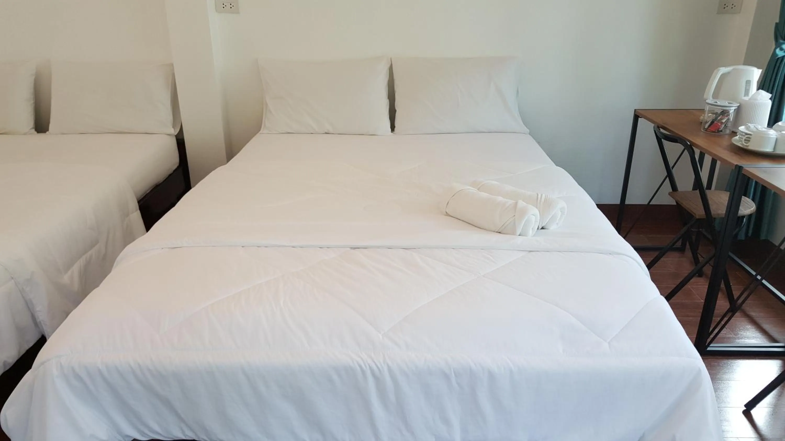Bed in Sanfhan Resort-SHA Plus
