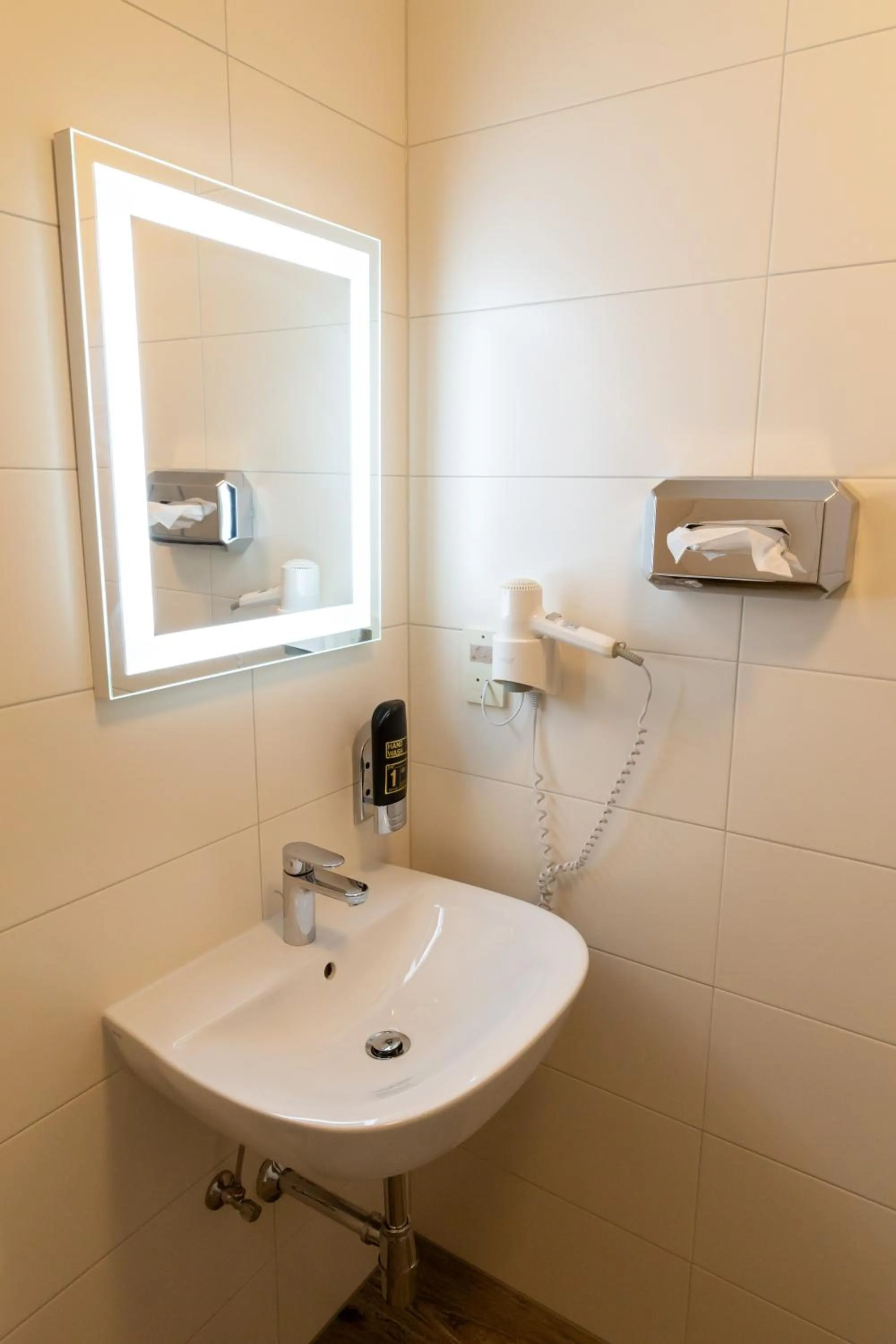 Bathroom in Metzgerwirt Vieh Heli