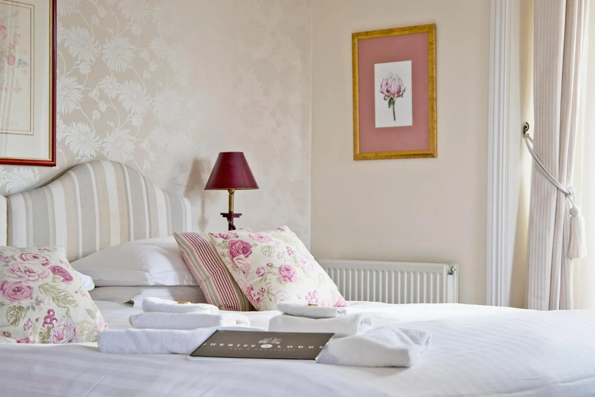 Bed in Sheriff Lodge