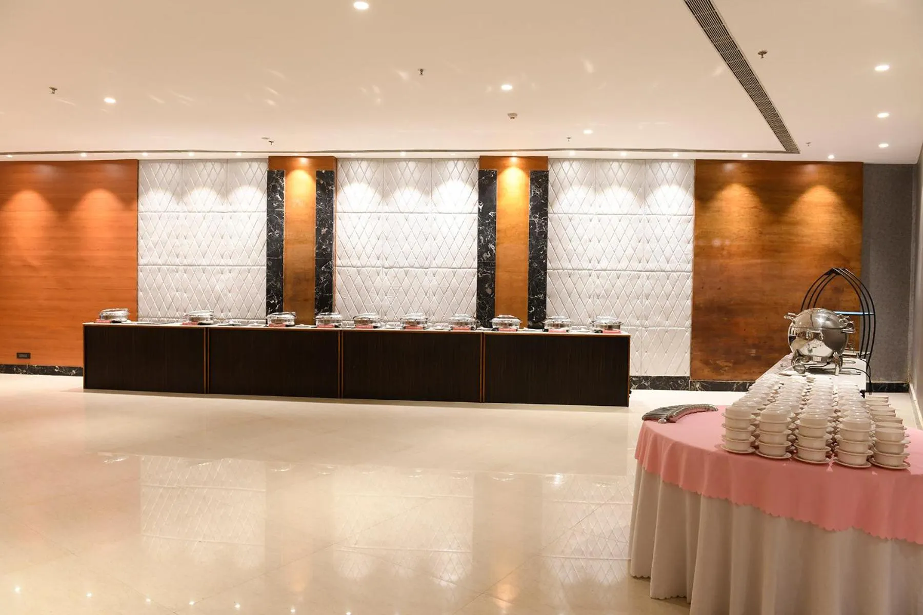 Banquet/Function facilities in Pal Heights Mantra