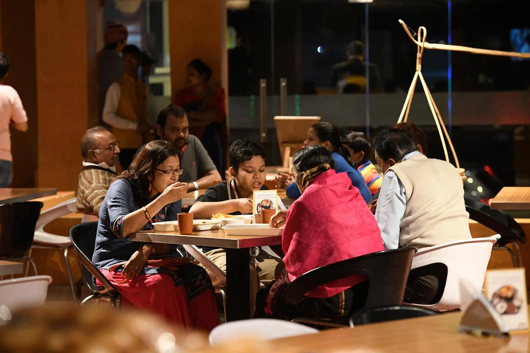 People in Pal Heights Mantra