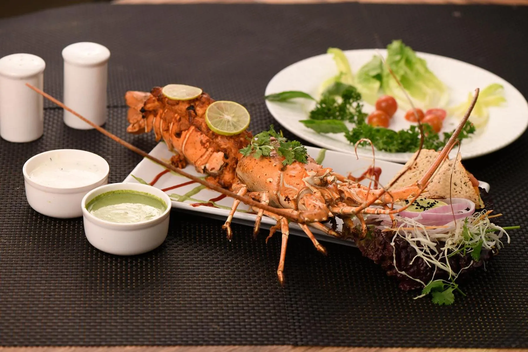 Food and drinks in Pal Heights Mantra