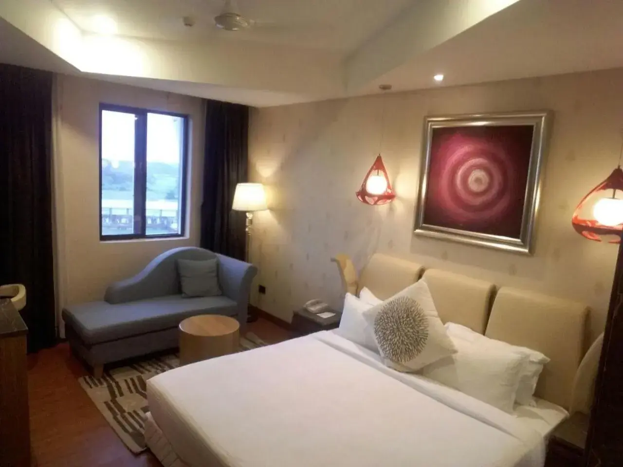 Double or Twin Room - single occupancy in Pal Heights Mantra Double or Twin Room - single occupancy in Pal Heights Mantra