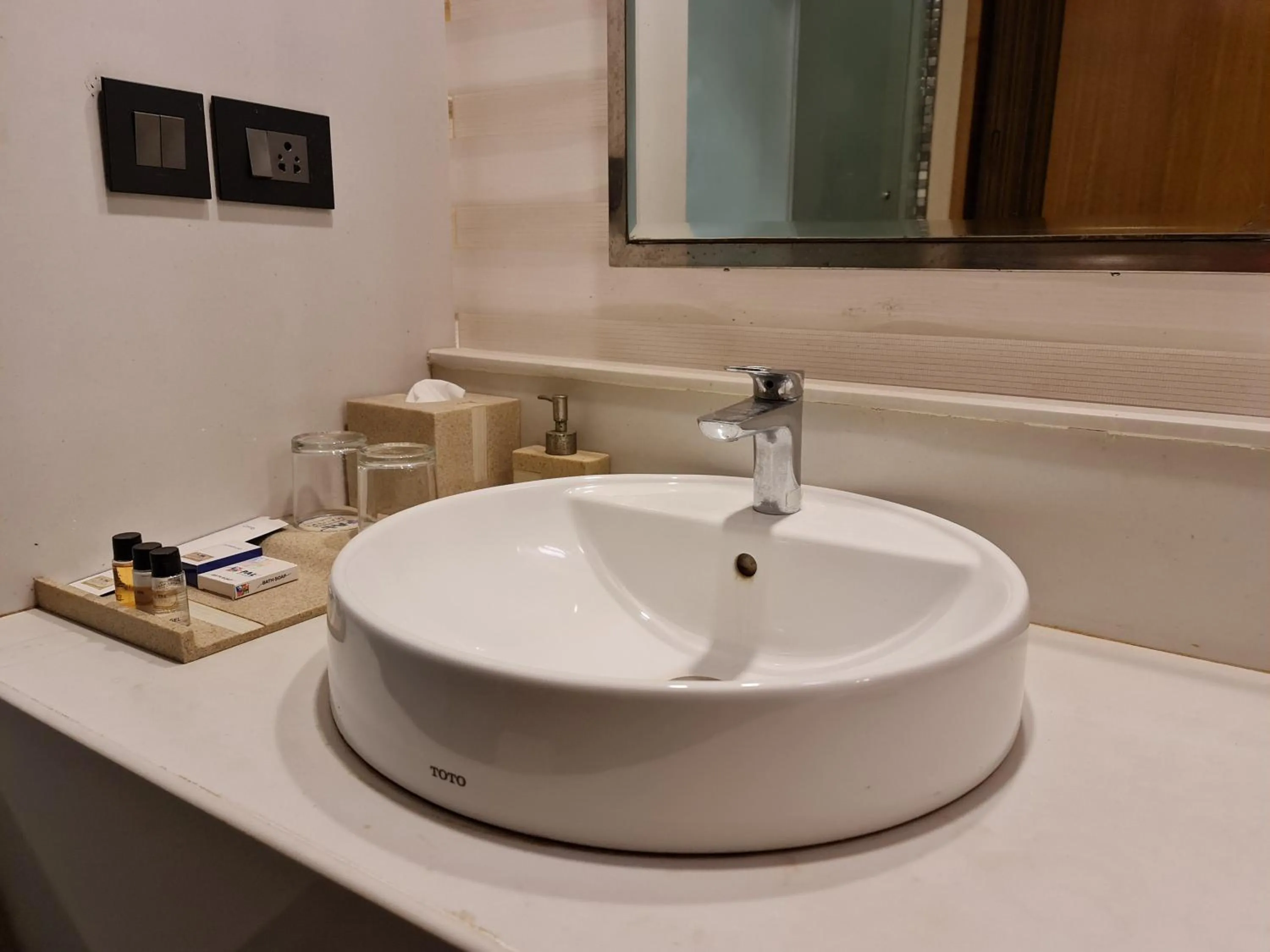 Bathroom in Pal Heights Mantra