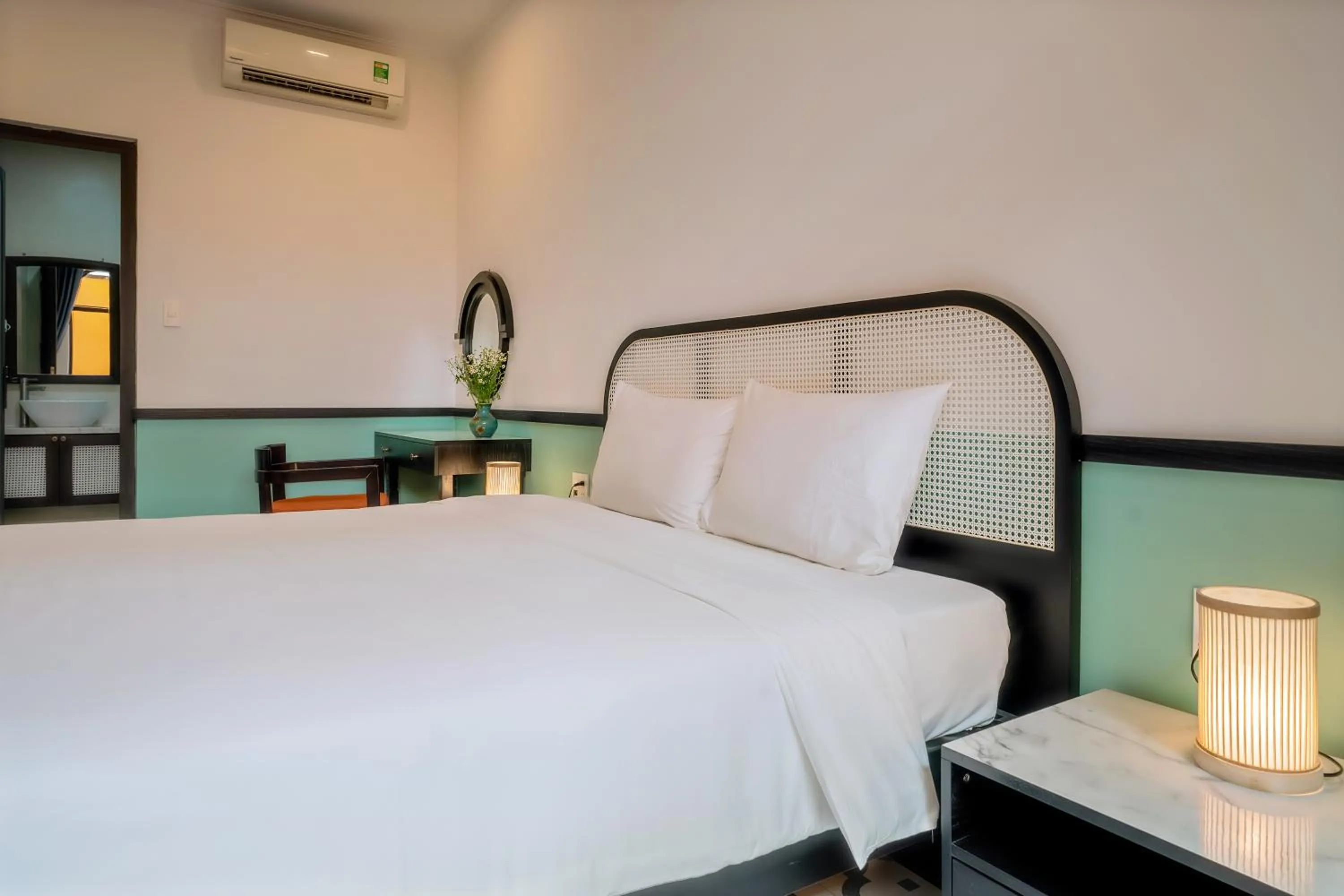 Bed in Hoi An Ivy Hotel