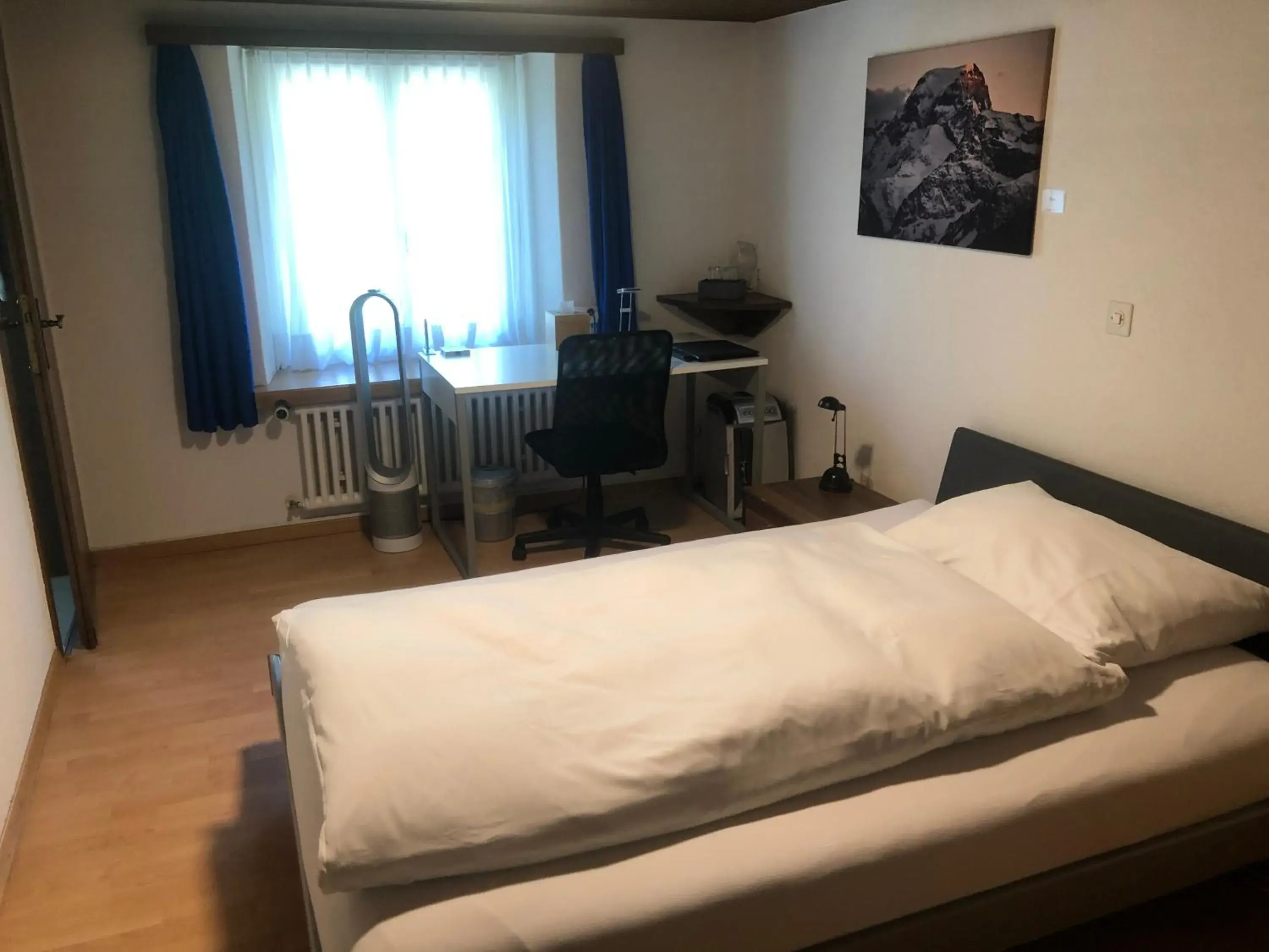 Standard Single Room with Shower in Hotel Freihof Standard Single Room with Shower in Hotel Freihof